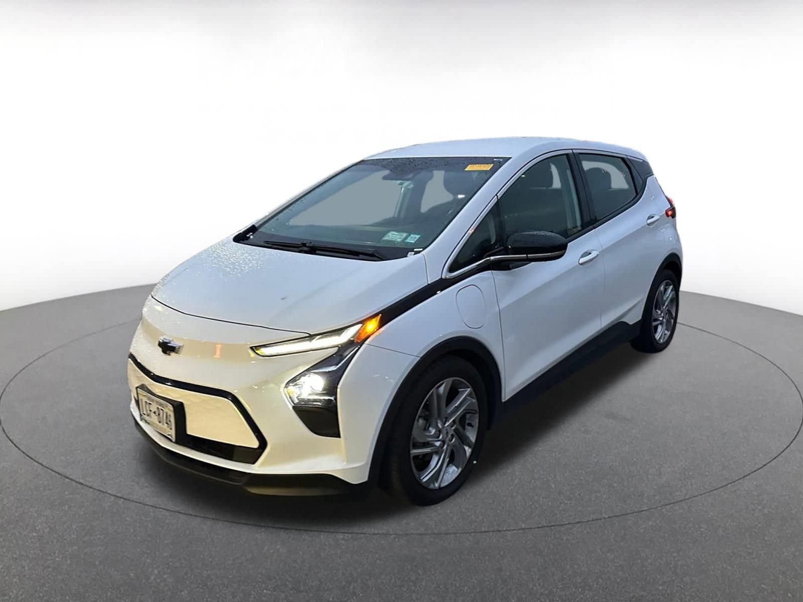 Thumbnail: 2023 Chevrolet Bolt EV - 2