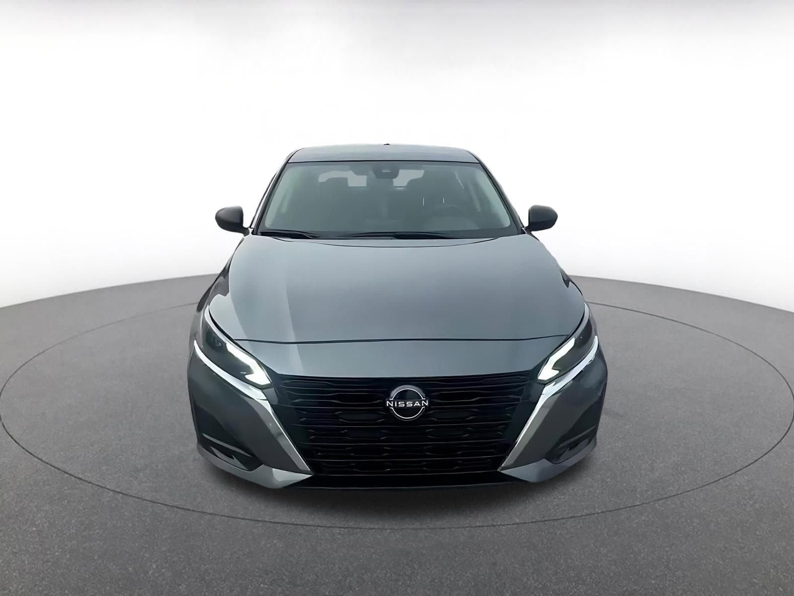 Thumbnail: 2025 Nissan Altima - 4