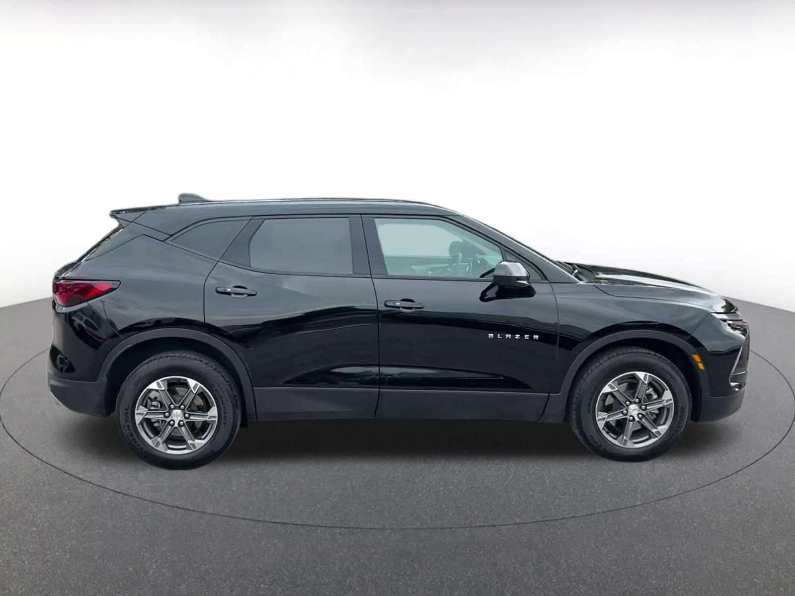 Thumbnail: 2026 Chevrolet Blazer - 15