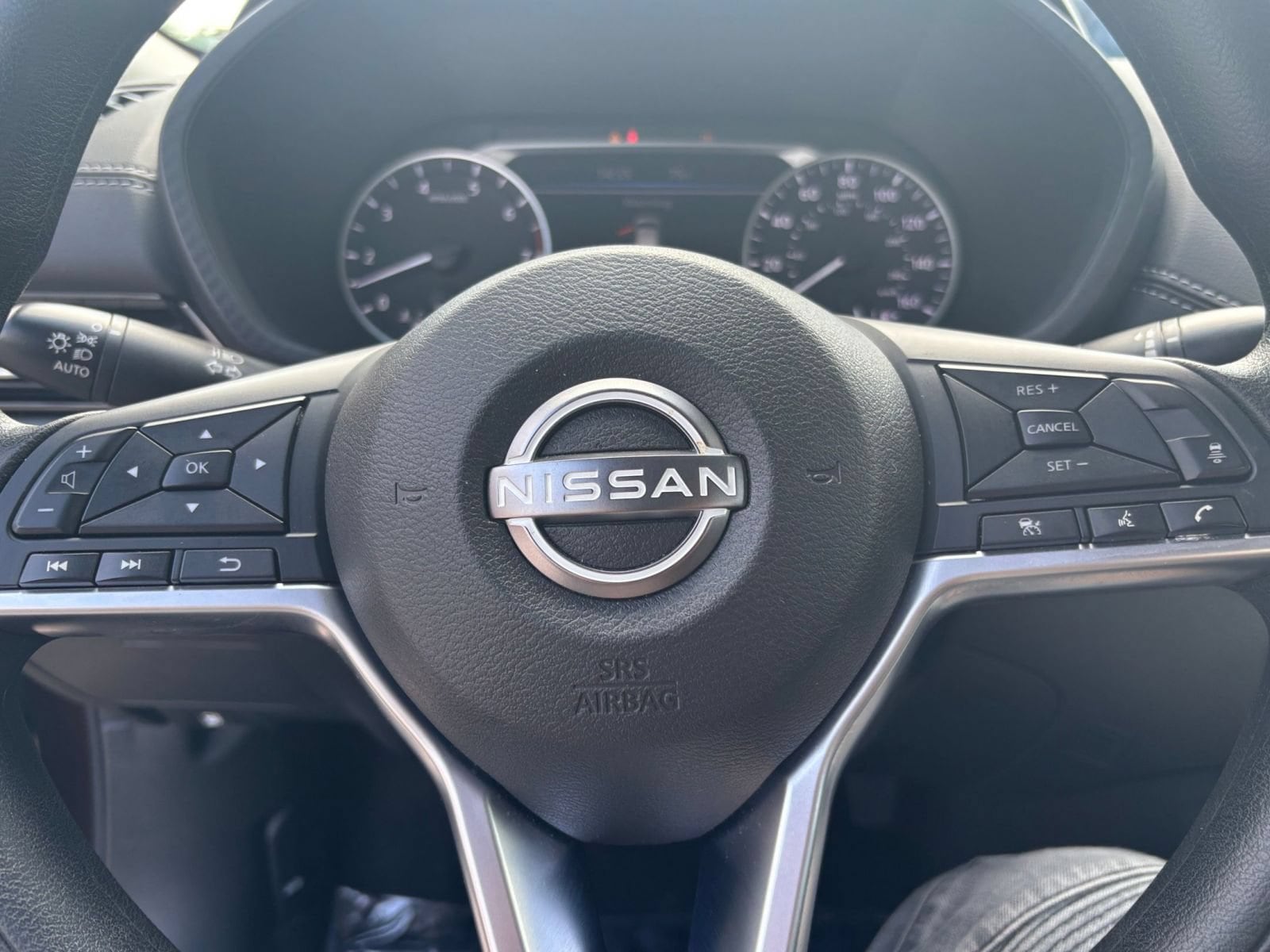 Thumbnail: 2025 Nissan Sentra - 25