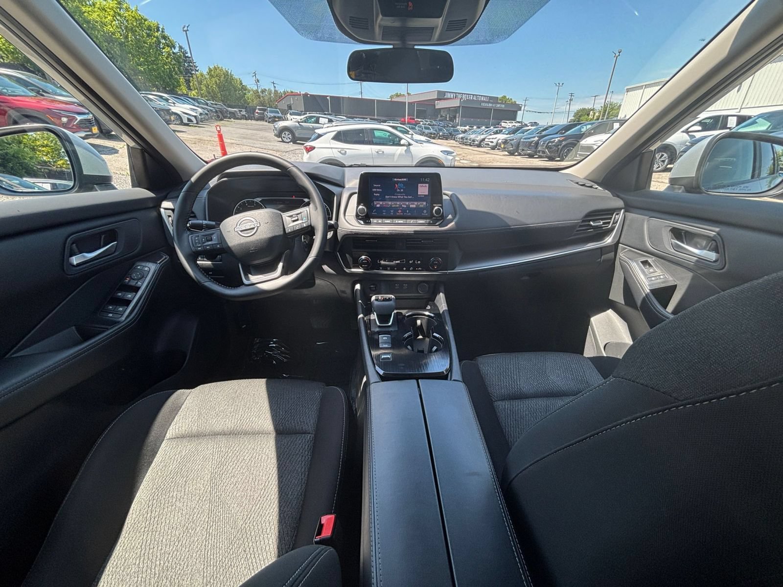 Thumbnail: 2025 Nissan Rogue - 28