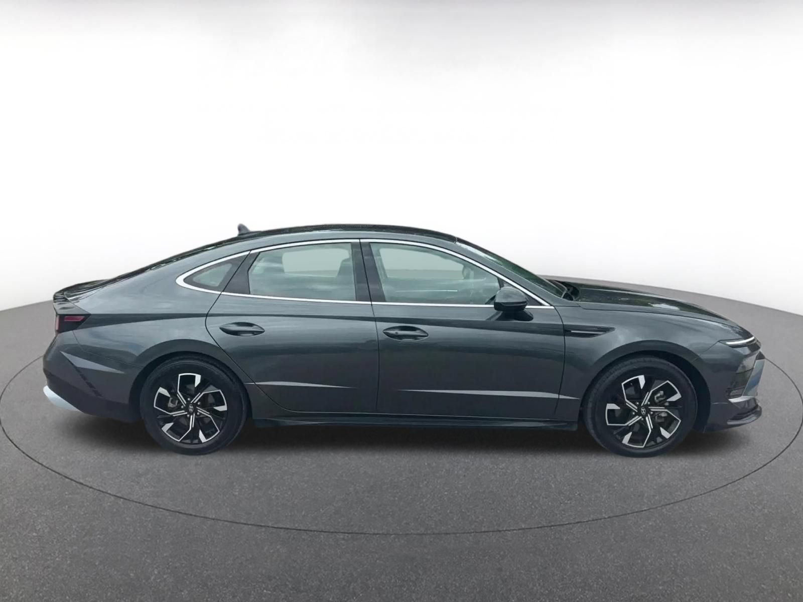 Thumbnail: 2025 Hyundai Sonata - 16