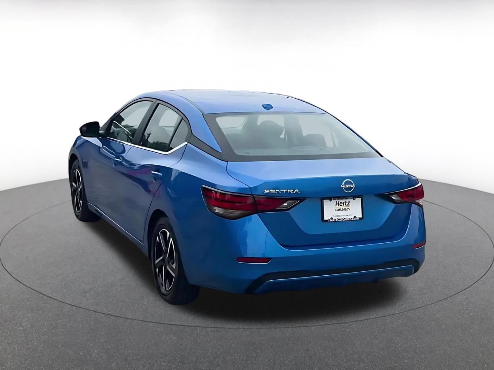 Thumbnail: 2025 Nissan Sentra - 10