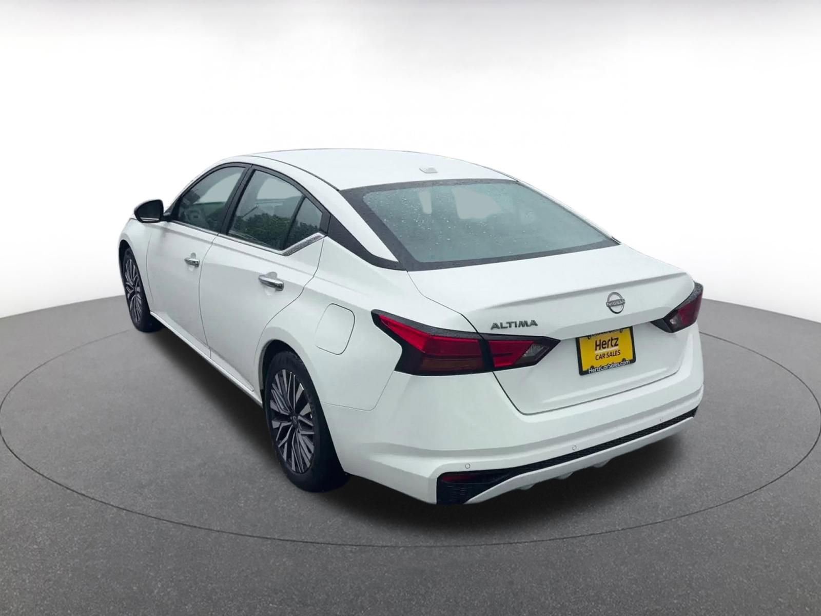 Thumbnail: 2025 Nissan Altima - 11
