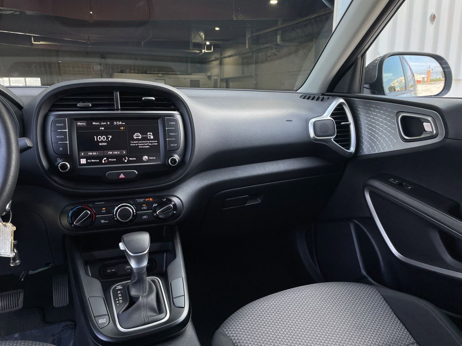 2024 Kia Soul LX 33