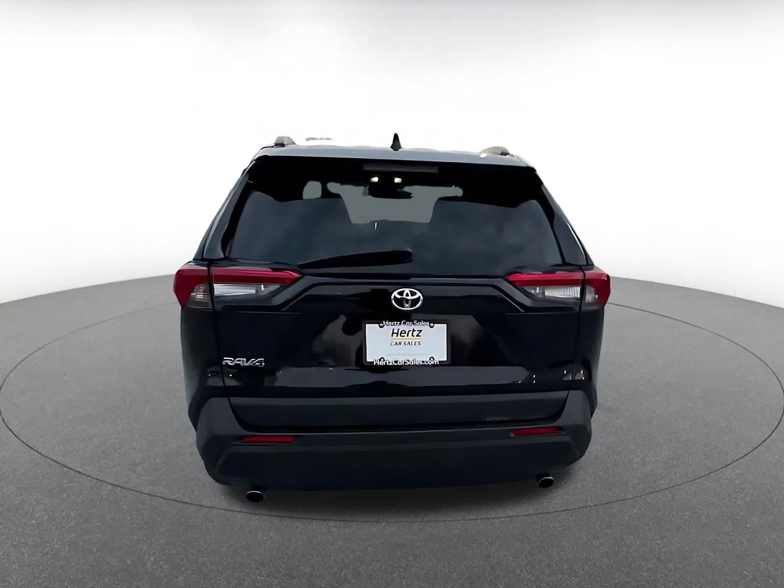 Thumbnail: 2025 Toyota RAV4 - 12