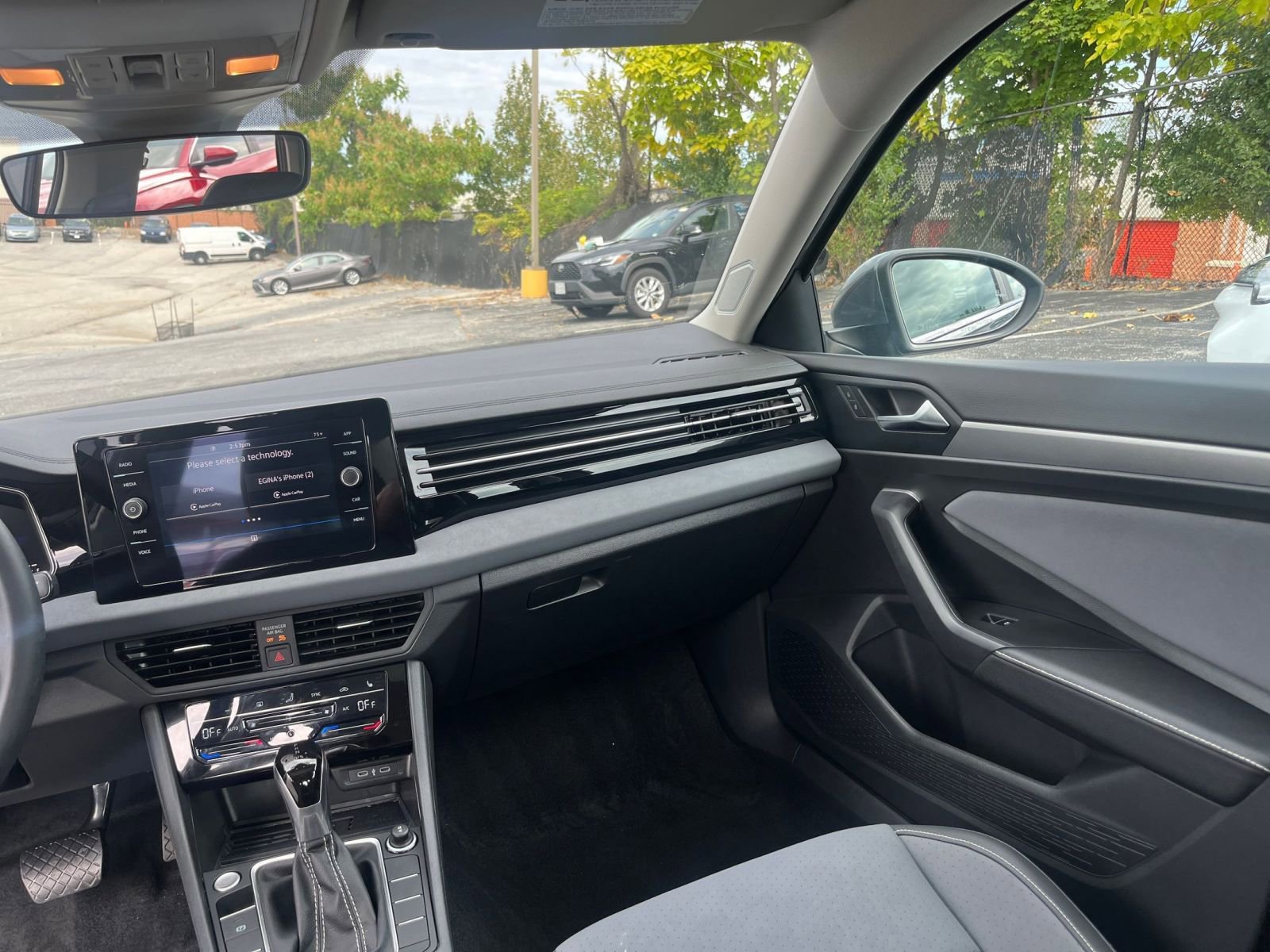 Thumbnail: 2025 Volkswagen Jetta - 34