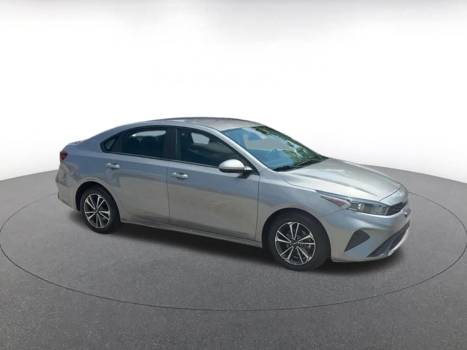Thumbnail: 2024 Kia Forte - 2