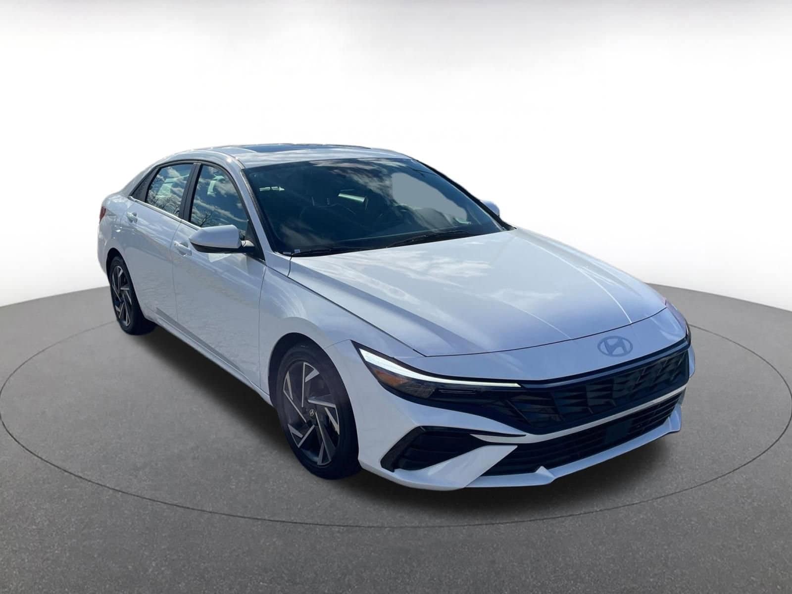 Thumbnail: 2025 Hyundai Elantra - 1