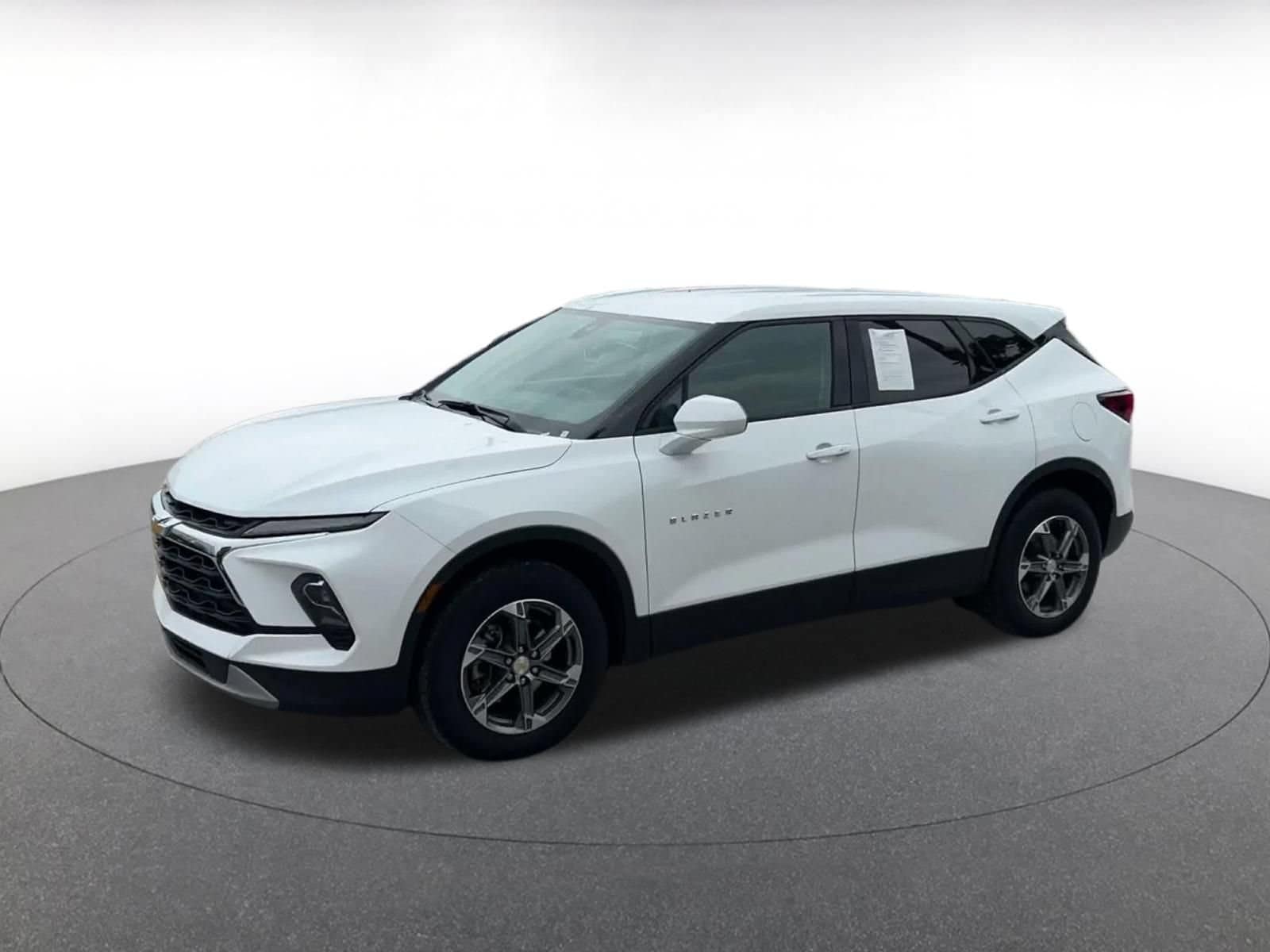 Thumbnail: 2025 Chevrolet Blazer - 8