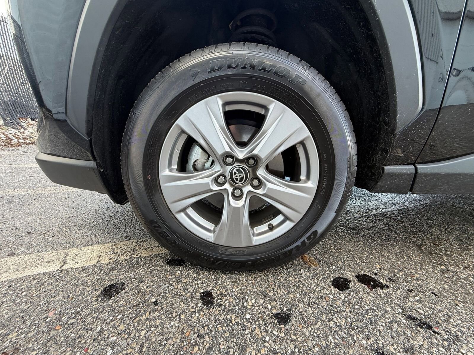 Thumbnail: 2025 Toyota RAV4 - 33