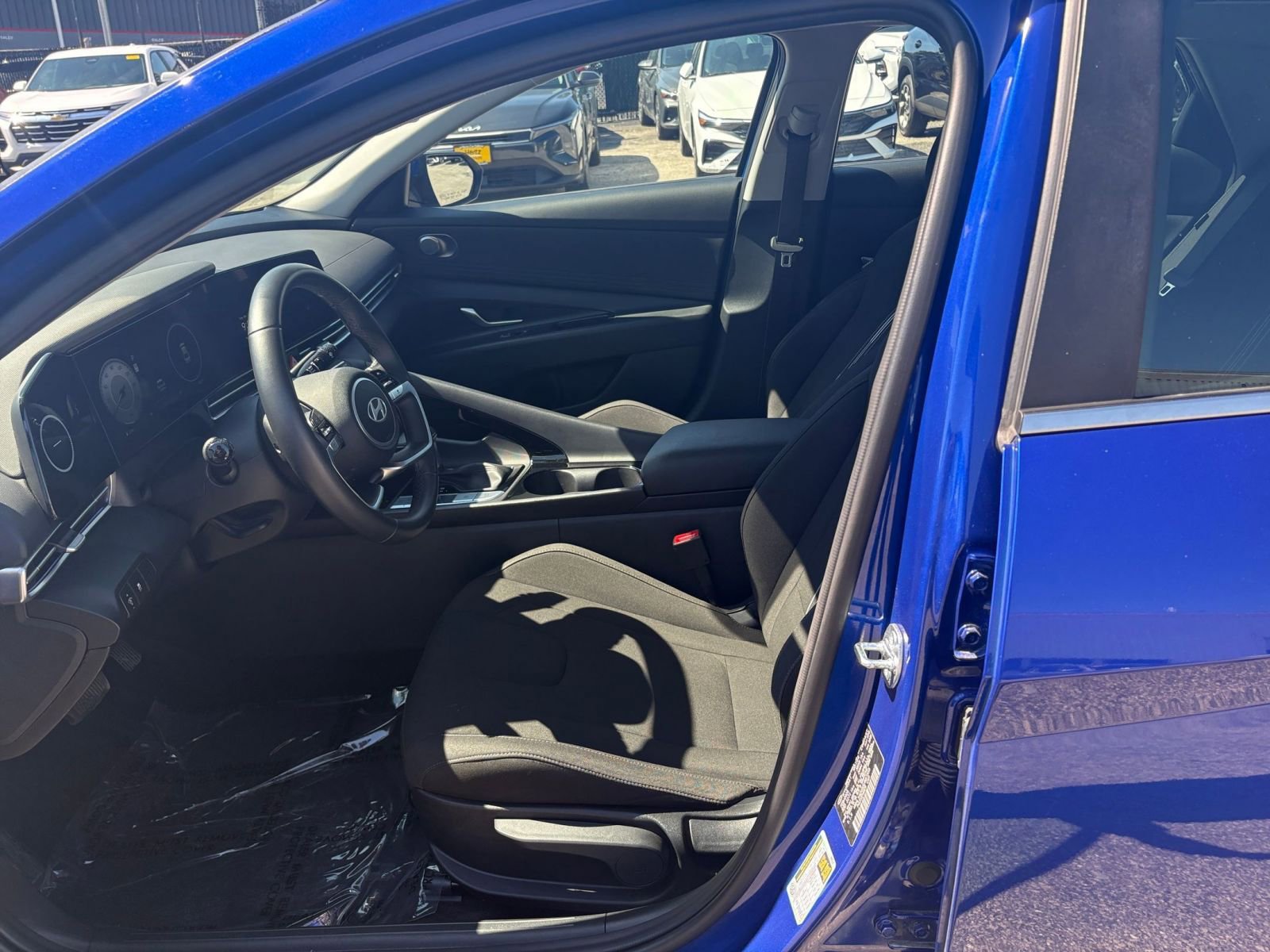 Thumbnail: 2025 Hyundai Elantra - 27