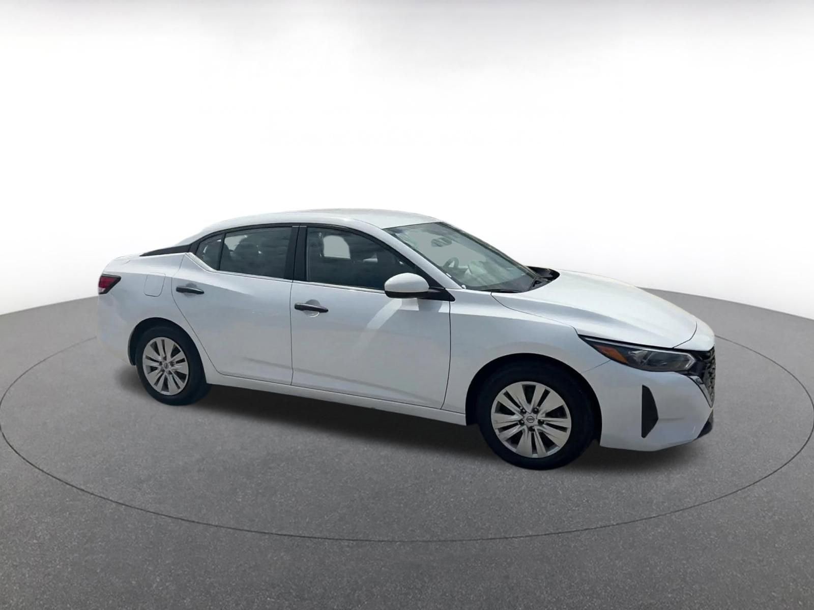 Thumbnail: 2025 Nissan Sentra - 2