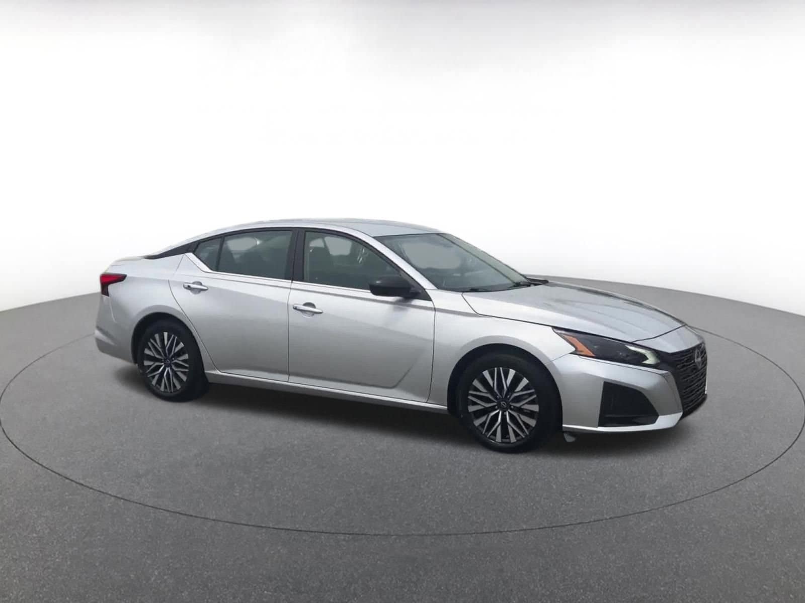 Thumbnail: 2024 Nissan Altima - 2