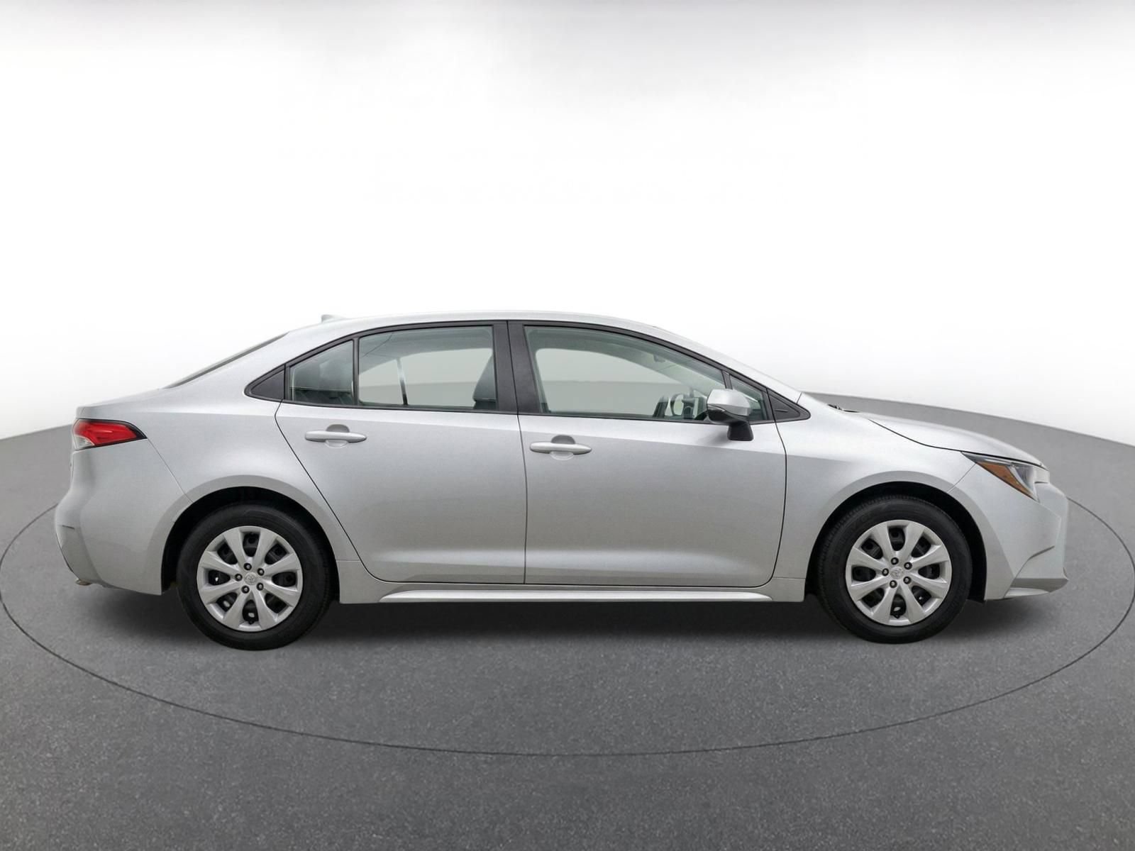 Thumbnail: 2025 Toyota Corolla - 9