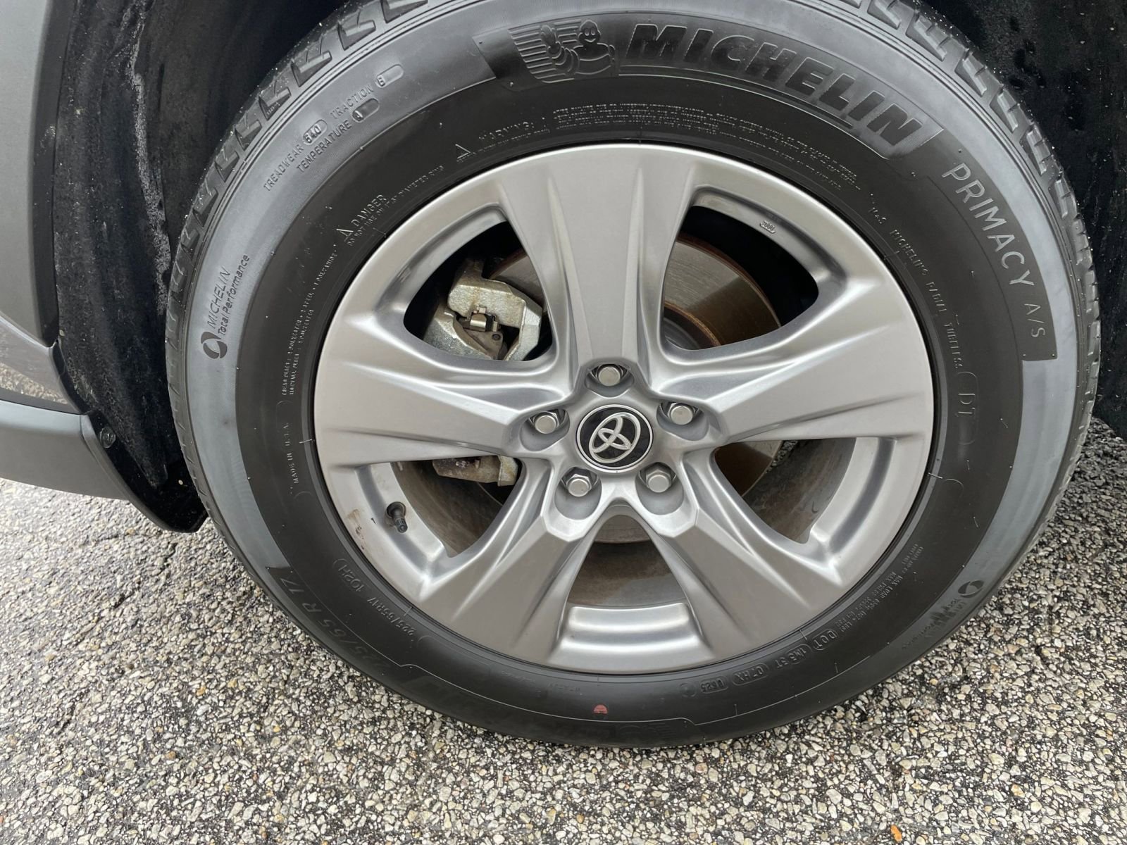 Thumbnail: 2025 Toyota RAV4 - 29