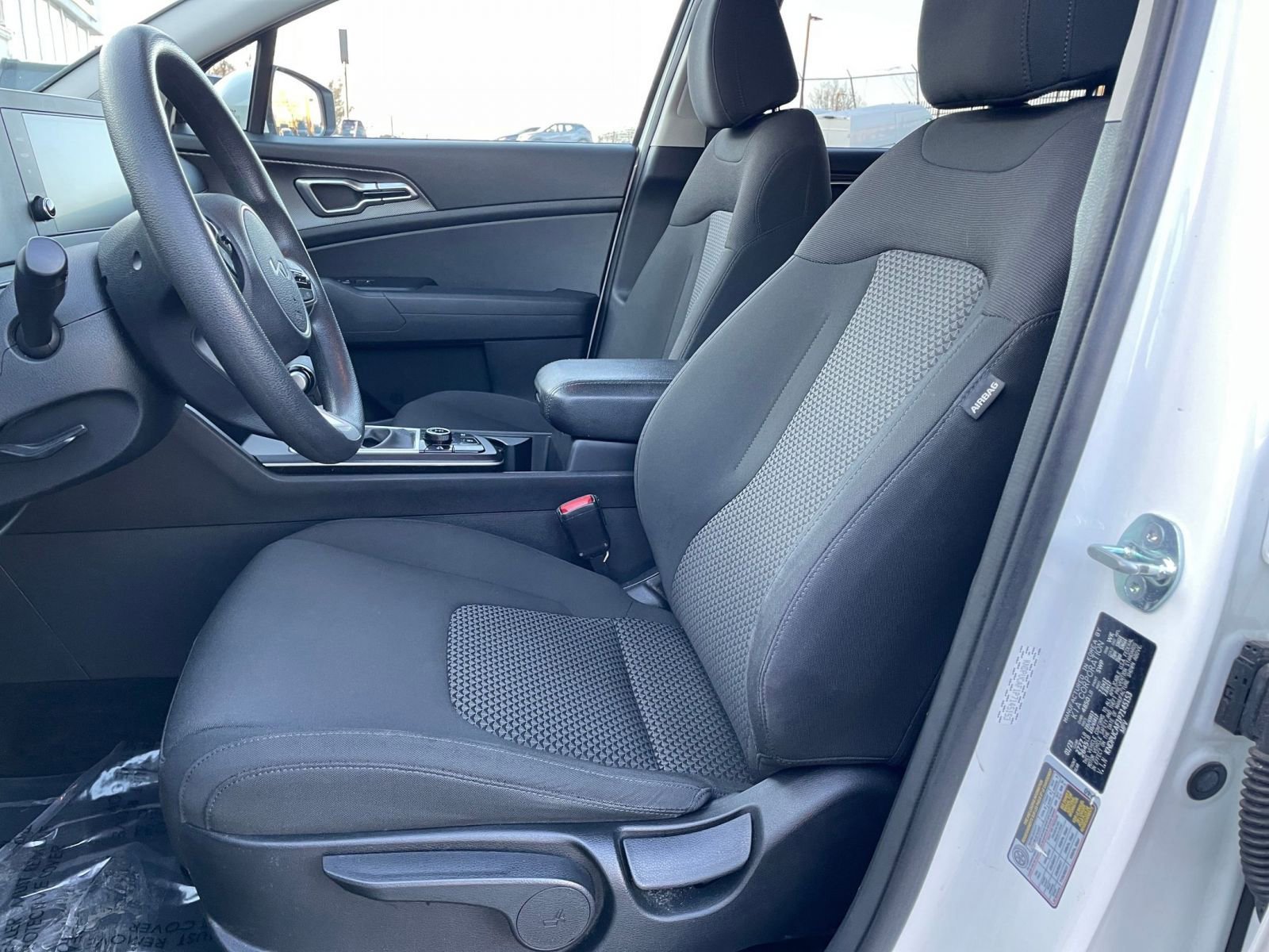 Thumbnail: 2023 Kia Sportage - 25