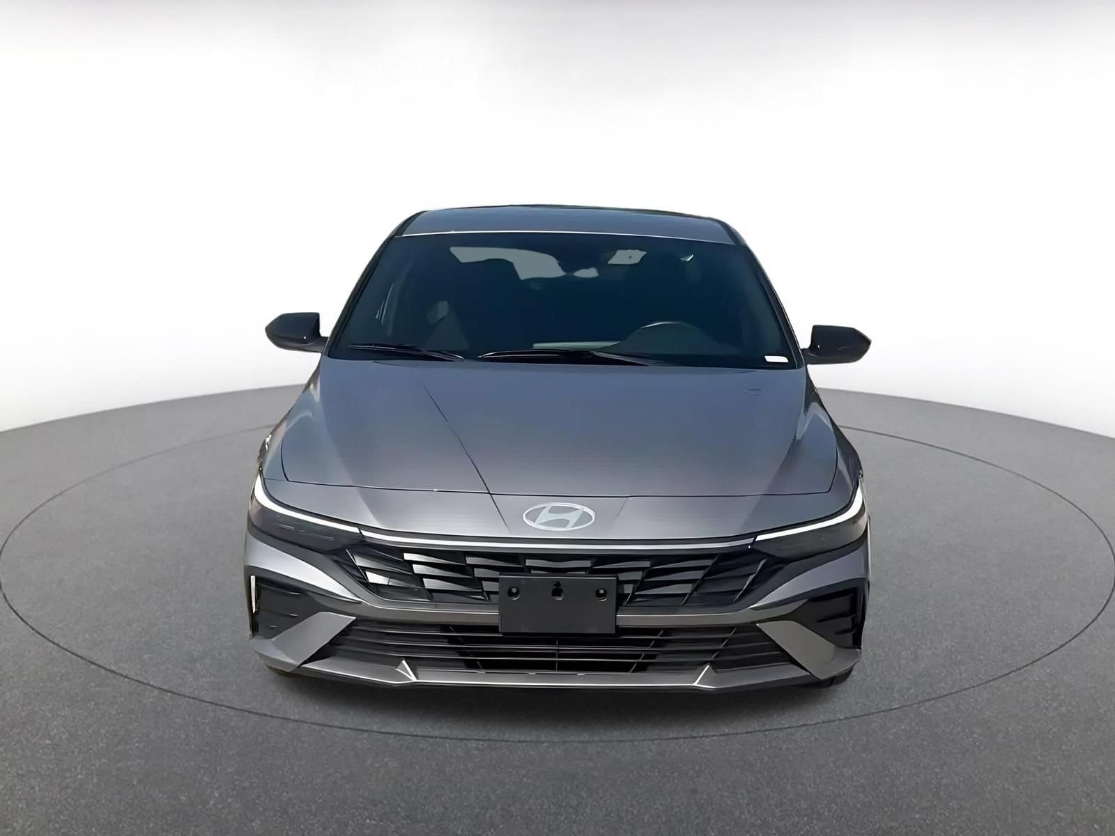 Thumbnail: 2026 Hyundai Elantra - 3