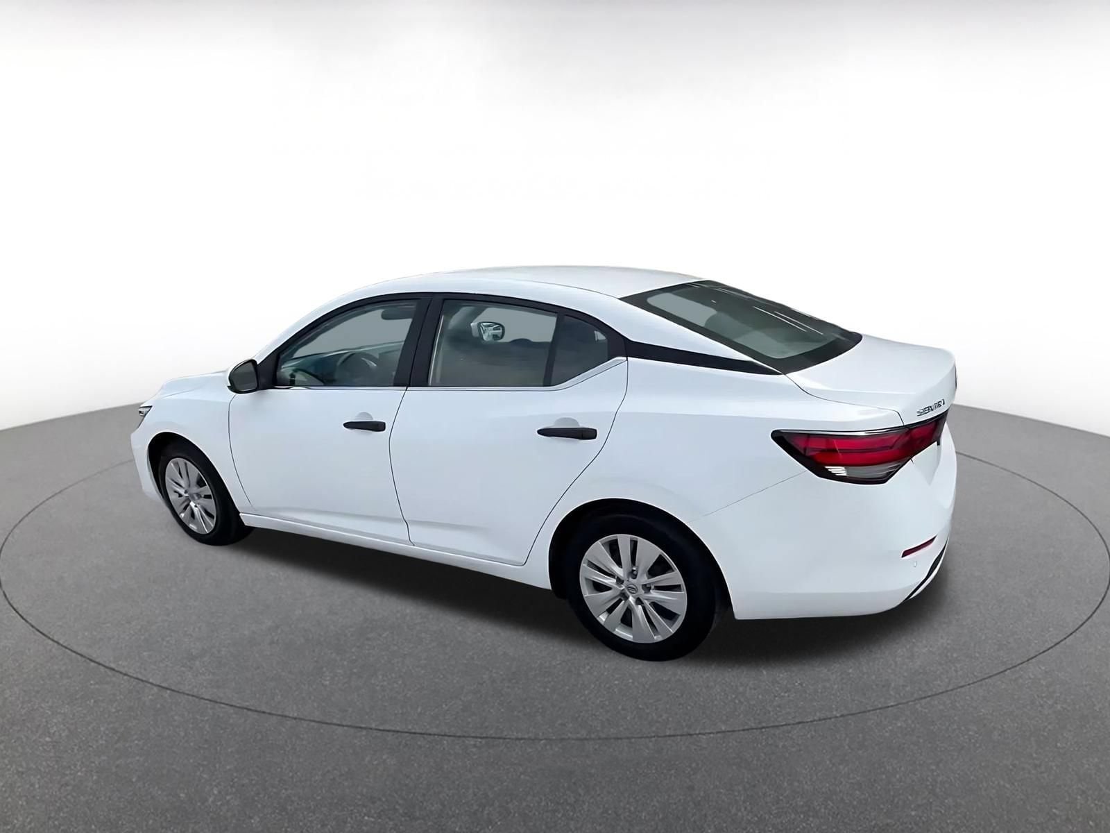 Thumbnail: 2025 Nissan Sentra - 9