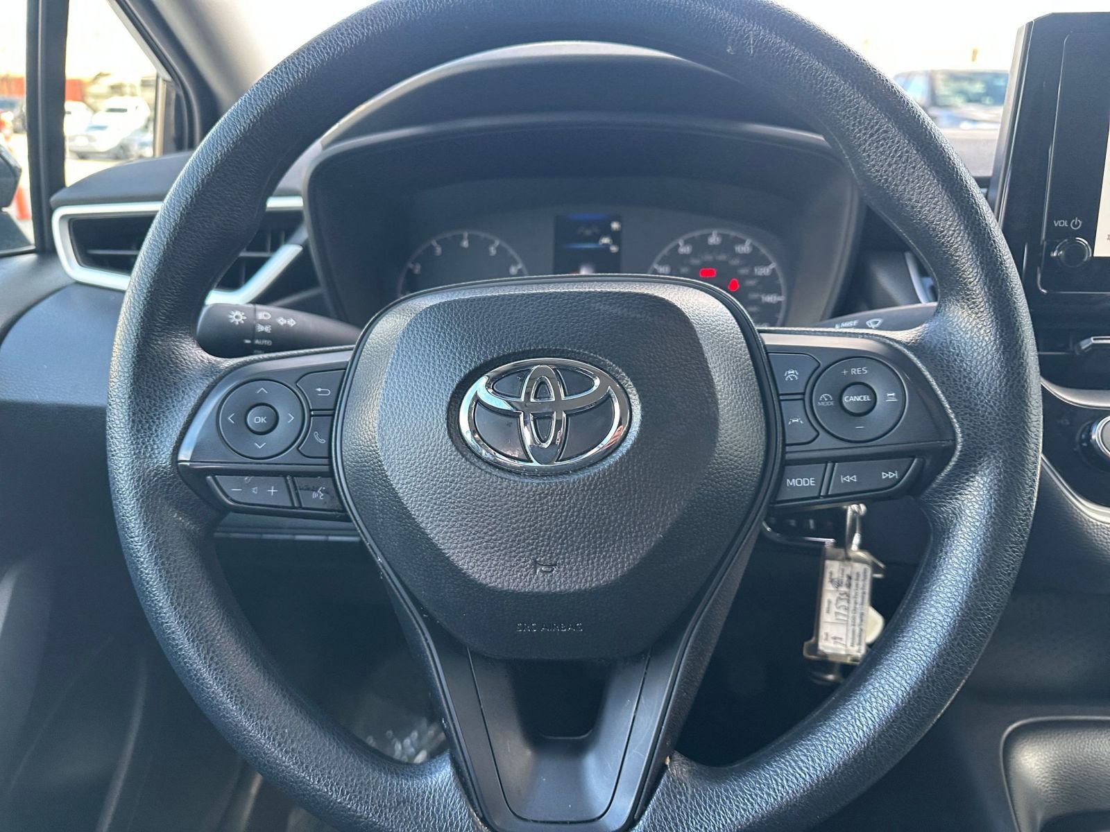 Thumbnail: 2025 Toyota Corolla - 25