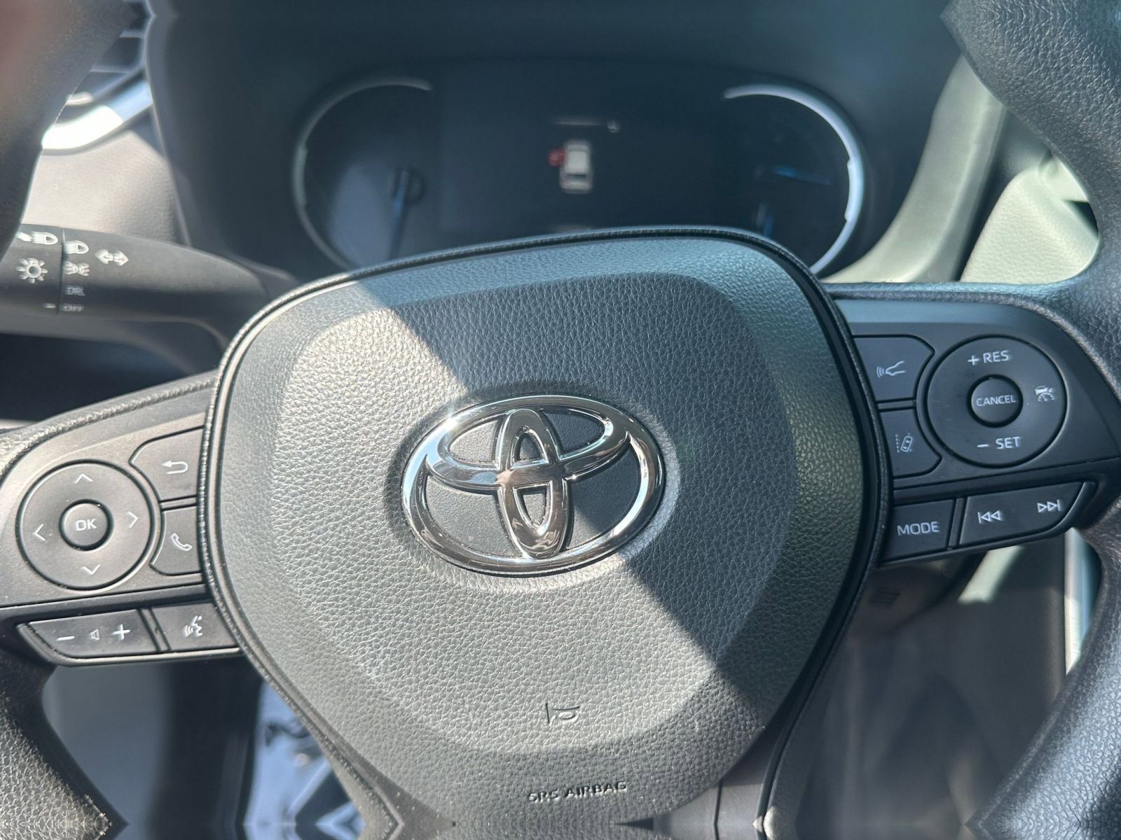 Thumbnail: 2025 Toyota RAV4 - 27