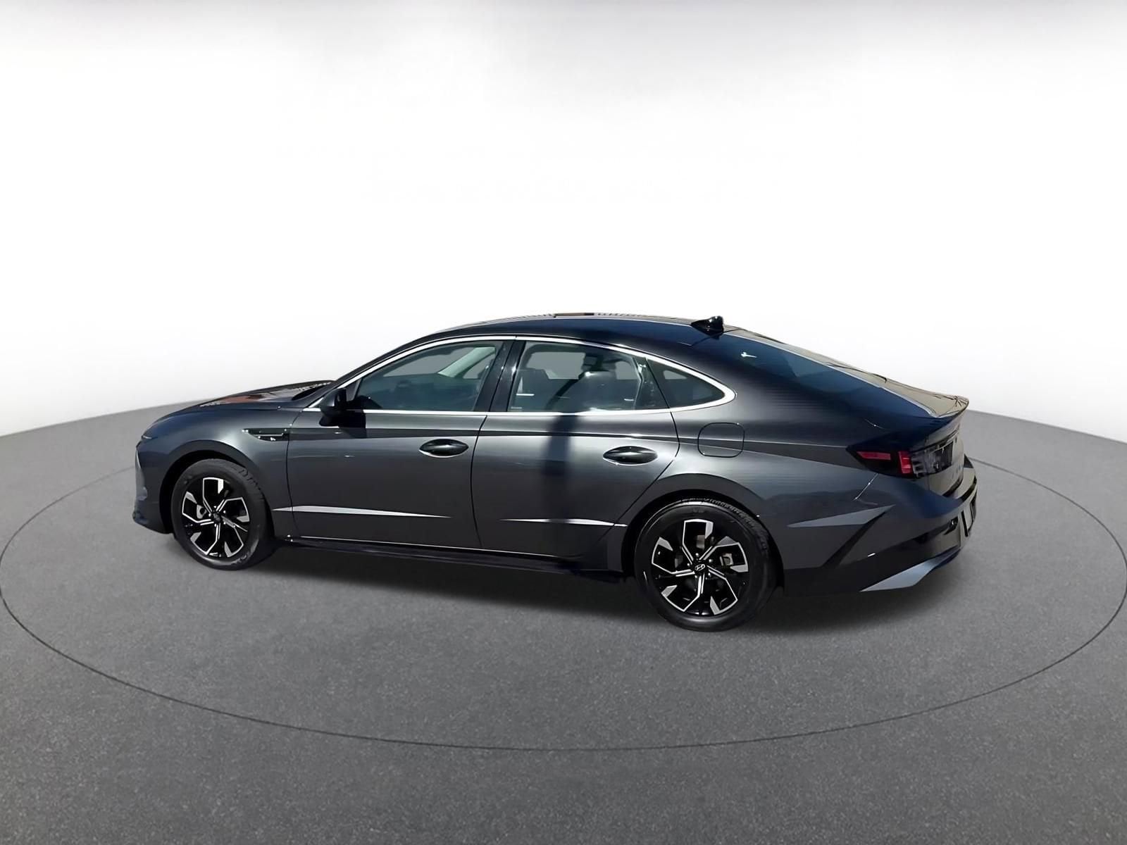 Thumbnail: 2025 Hyundai Sonata - 10