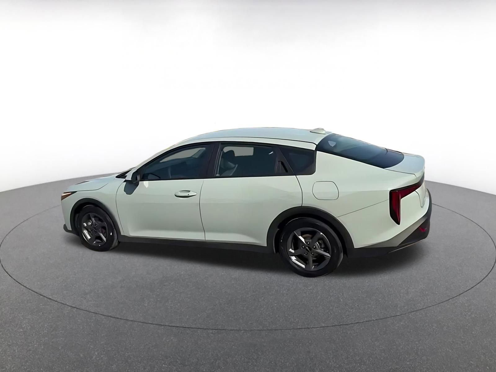 Thumbnail: 2025 Kia K4 - 10