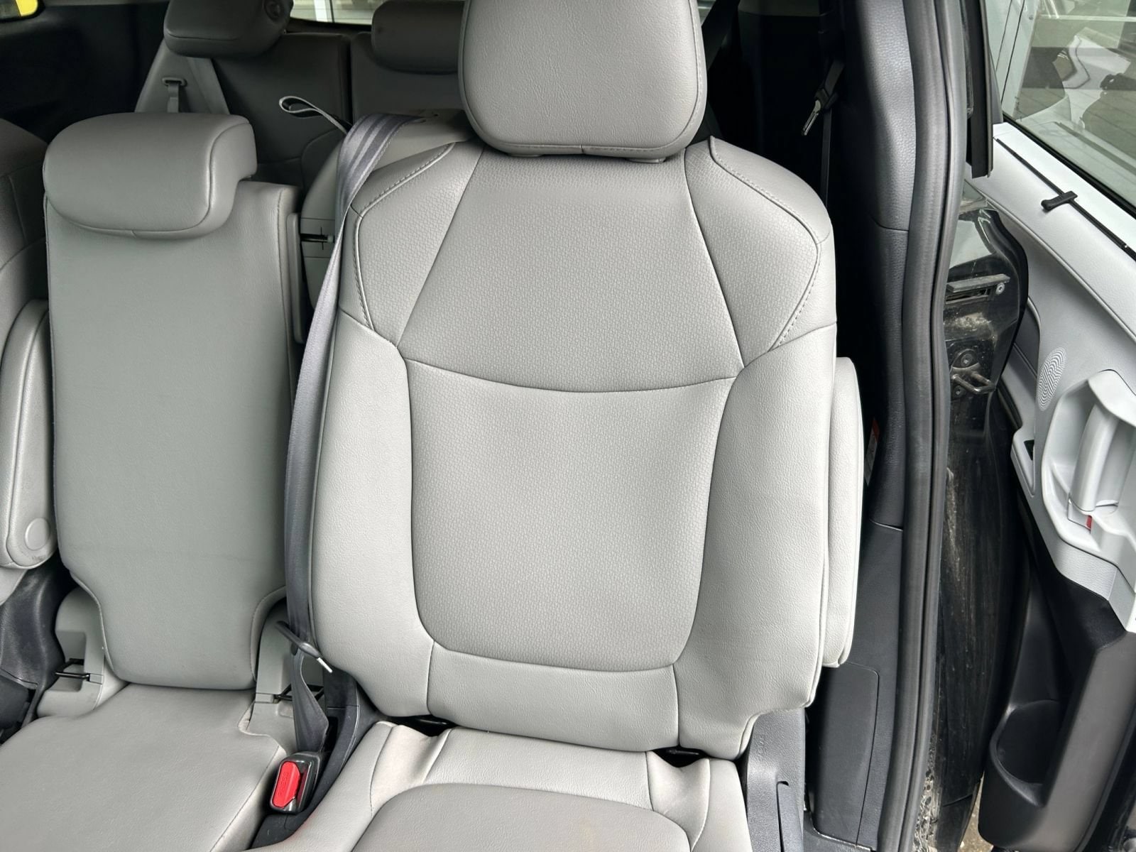 Thumbnail: 2025 Toyota Sienna - 34