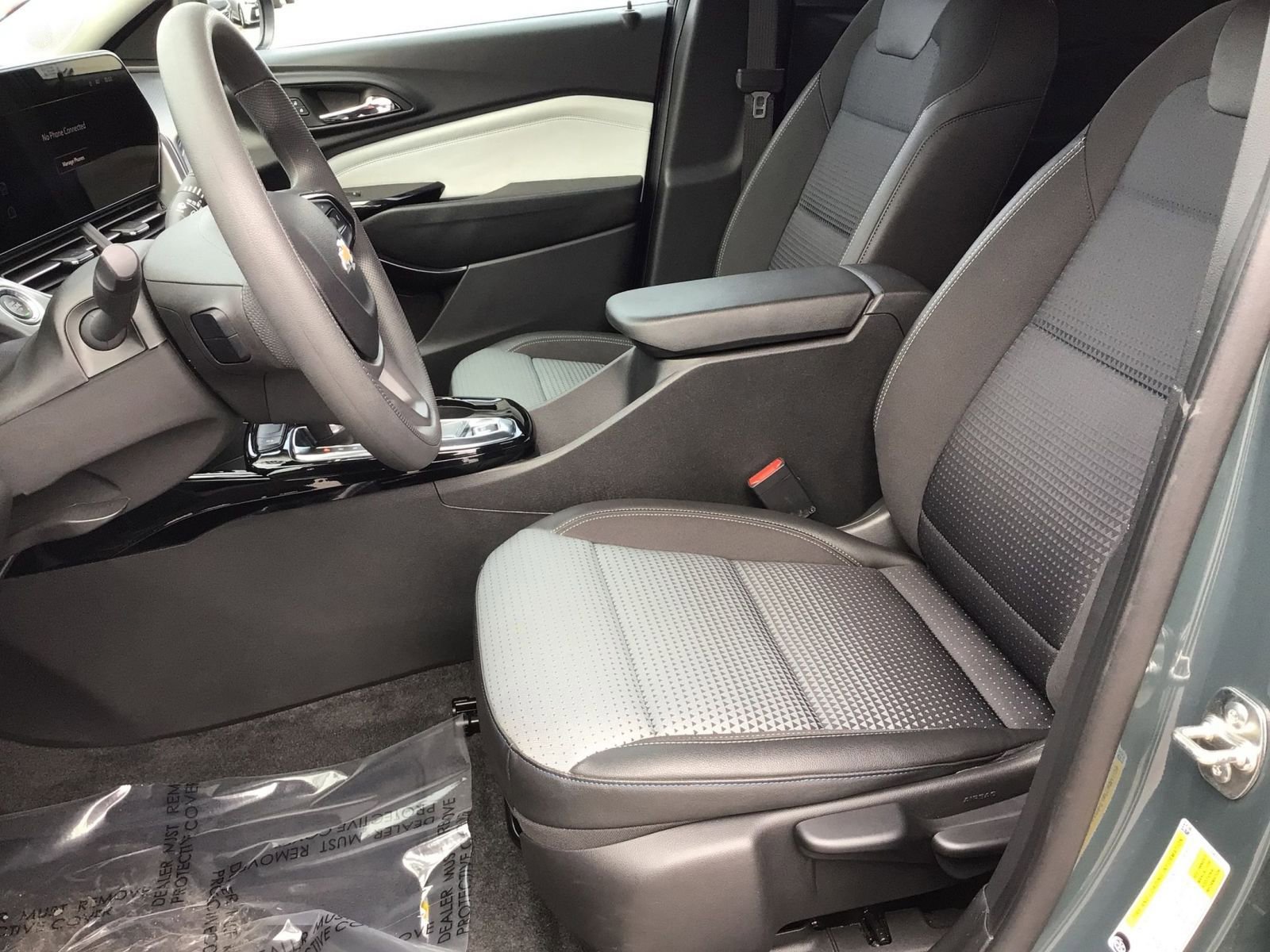 Thumbnail: 2025 Chevrolet Trax - 25