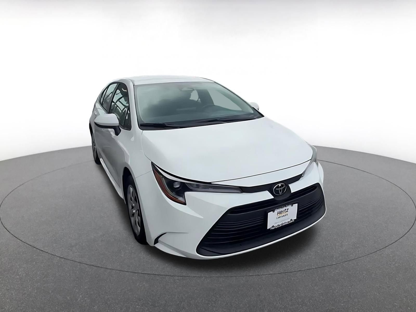 Thumbnail: 2025 Toyota Corolla - 3