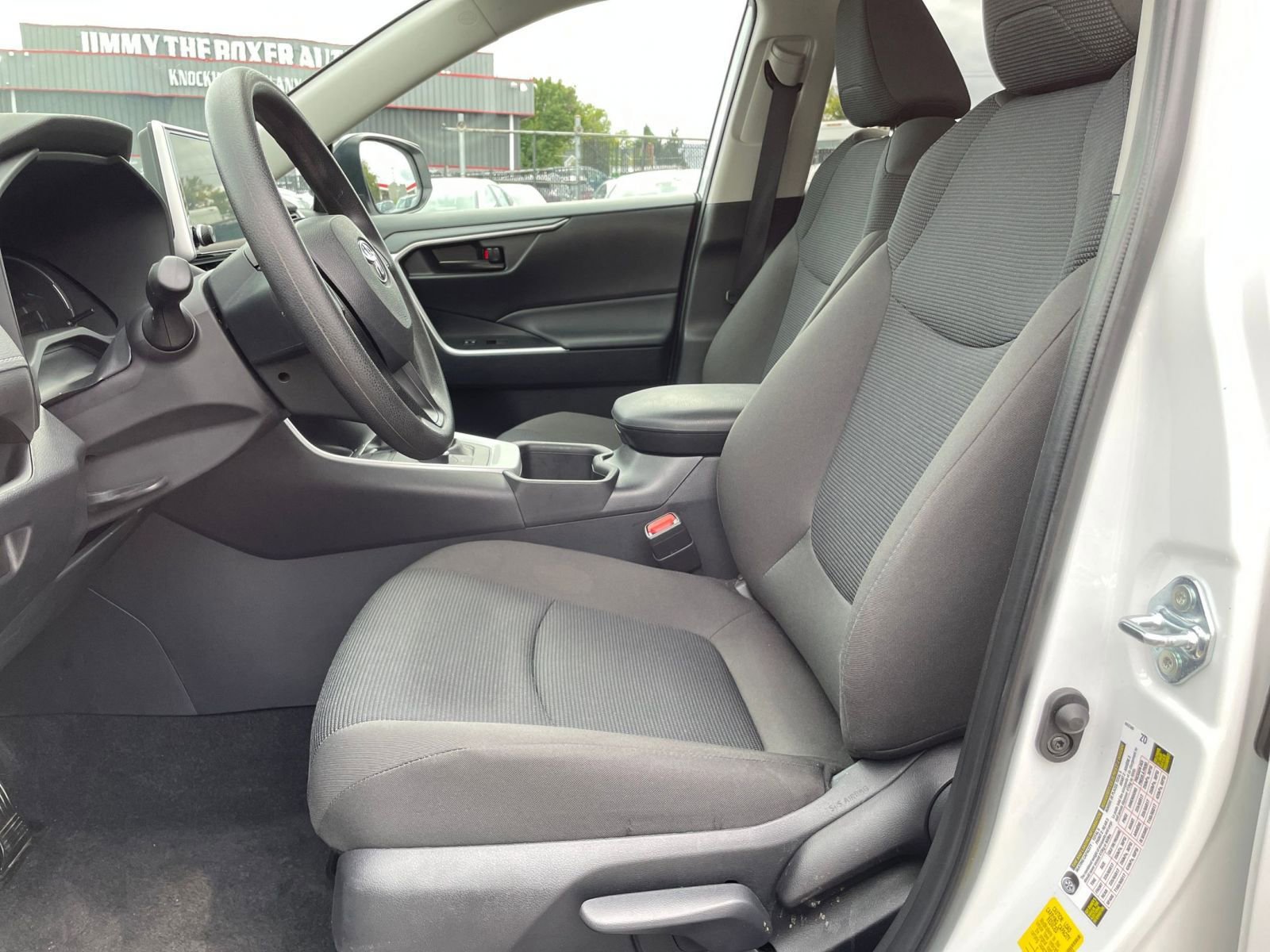 Thumbnail: 2025 Toyota RAV4 - 25