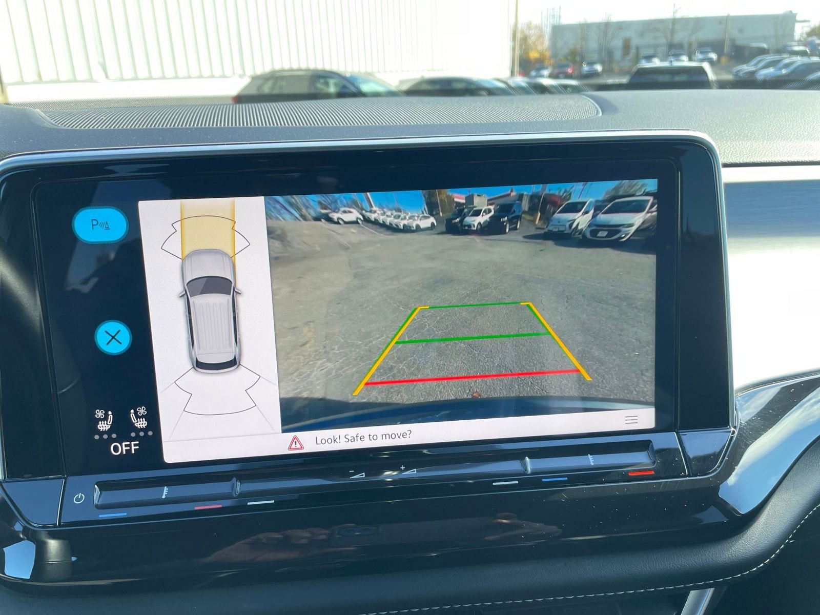 Thumbnail: 2025 Volkswagen Atlas - 17