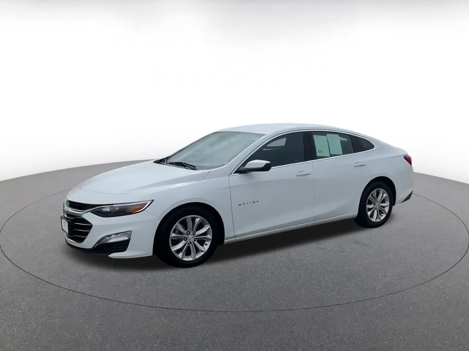 Thumbnail: 2023 Chevrolet Malibu - 8