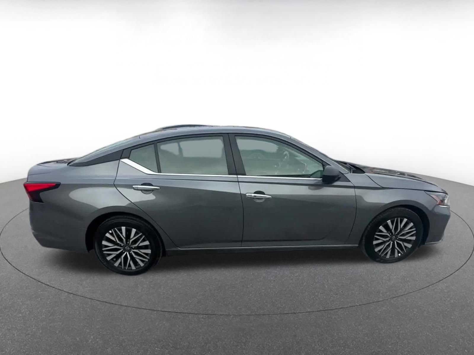 Thumbnail: 2025 Nissan Altima - 16