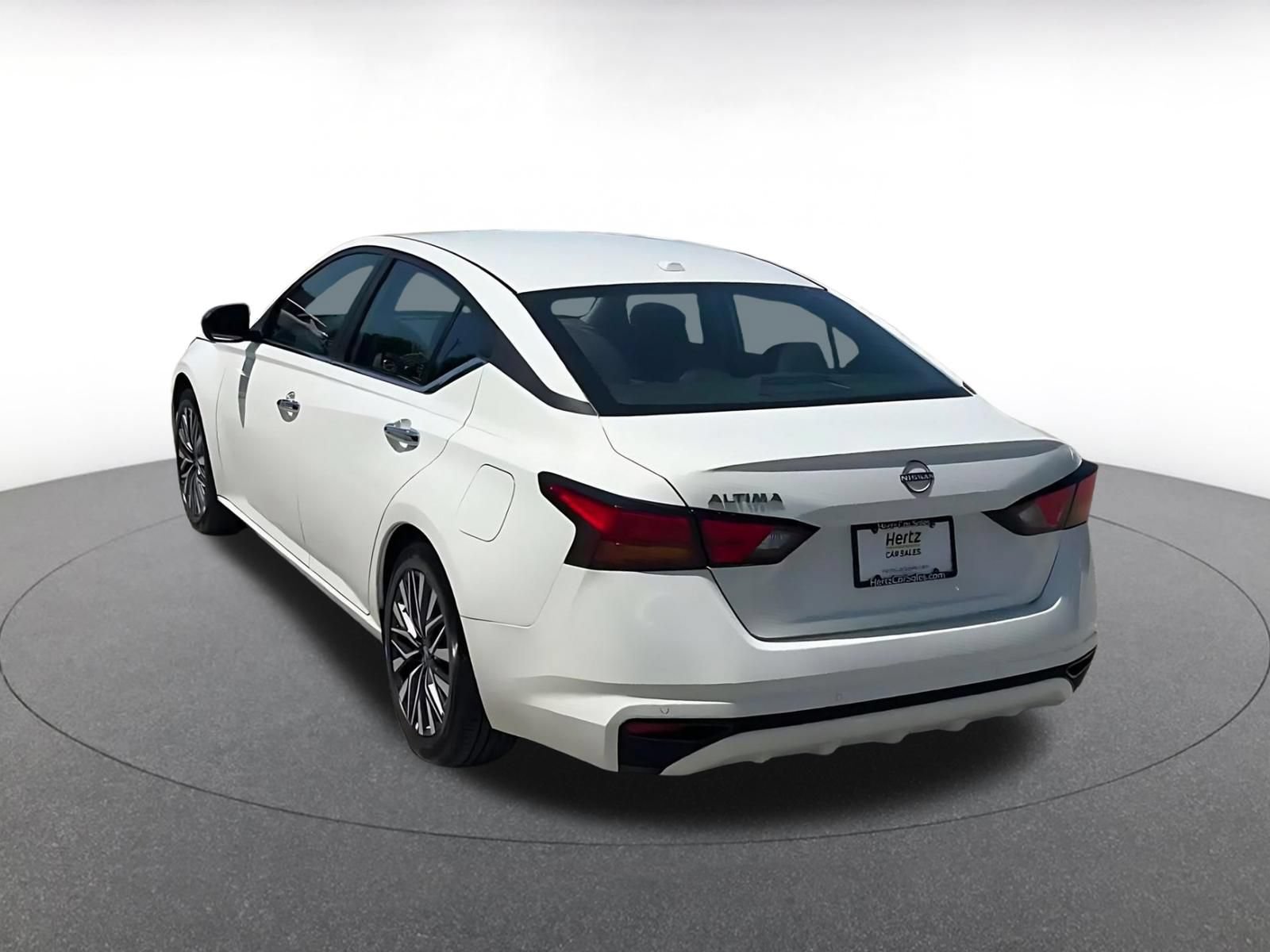 Thumbnail: 2025 Nissan Altima - 11