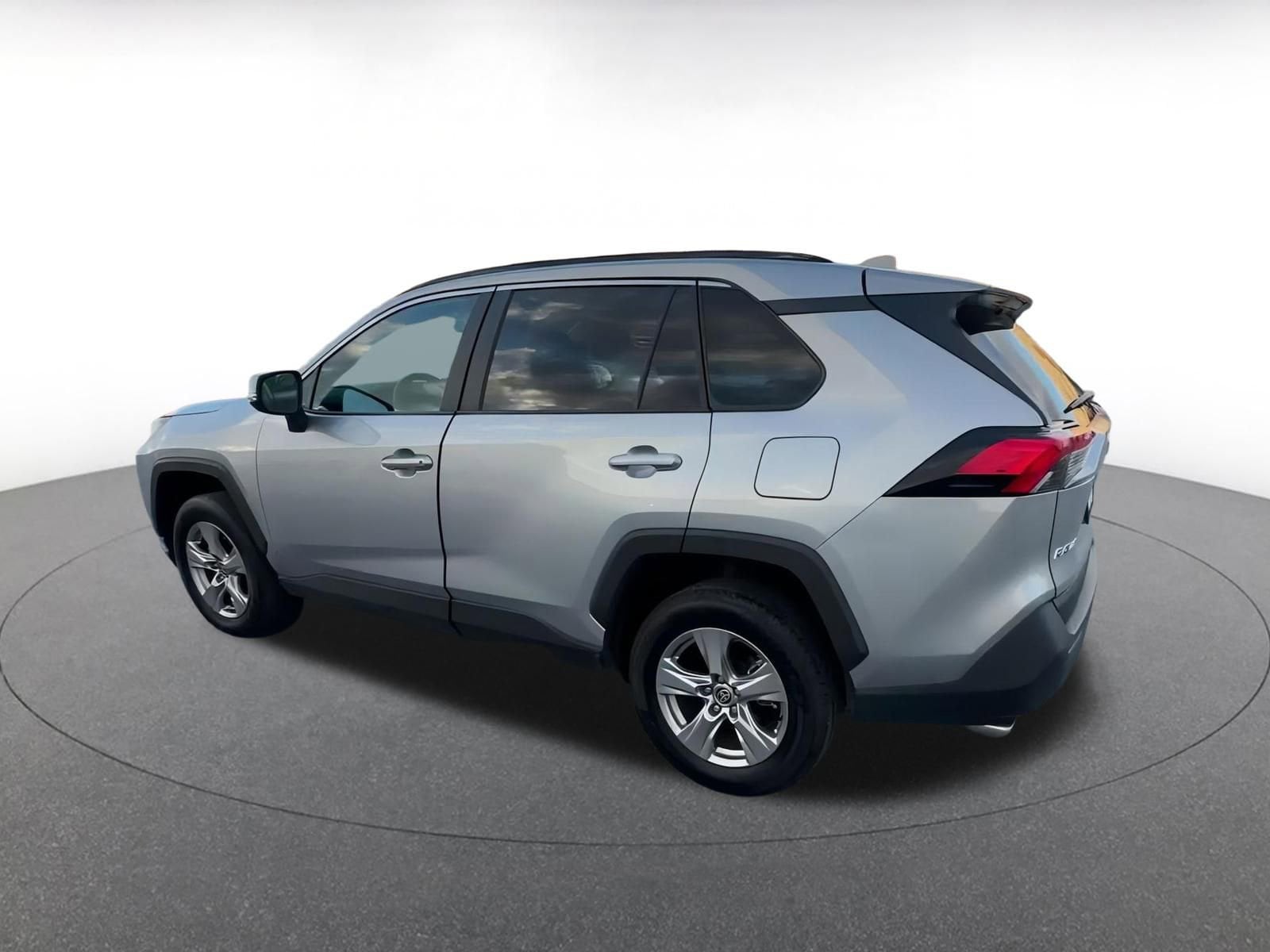 Thumbnail: 2025 Toyota RAV4 - 10