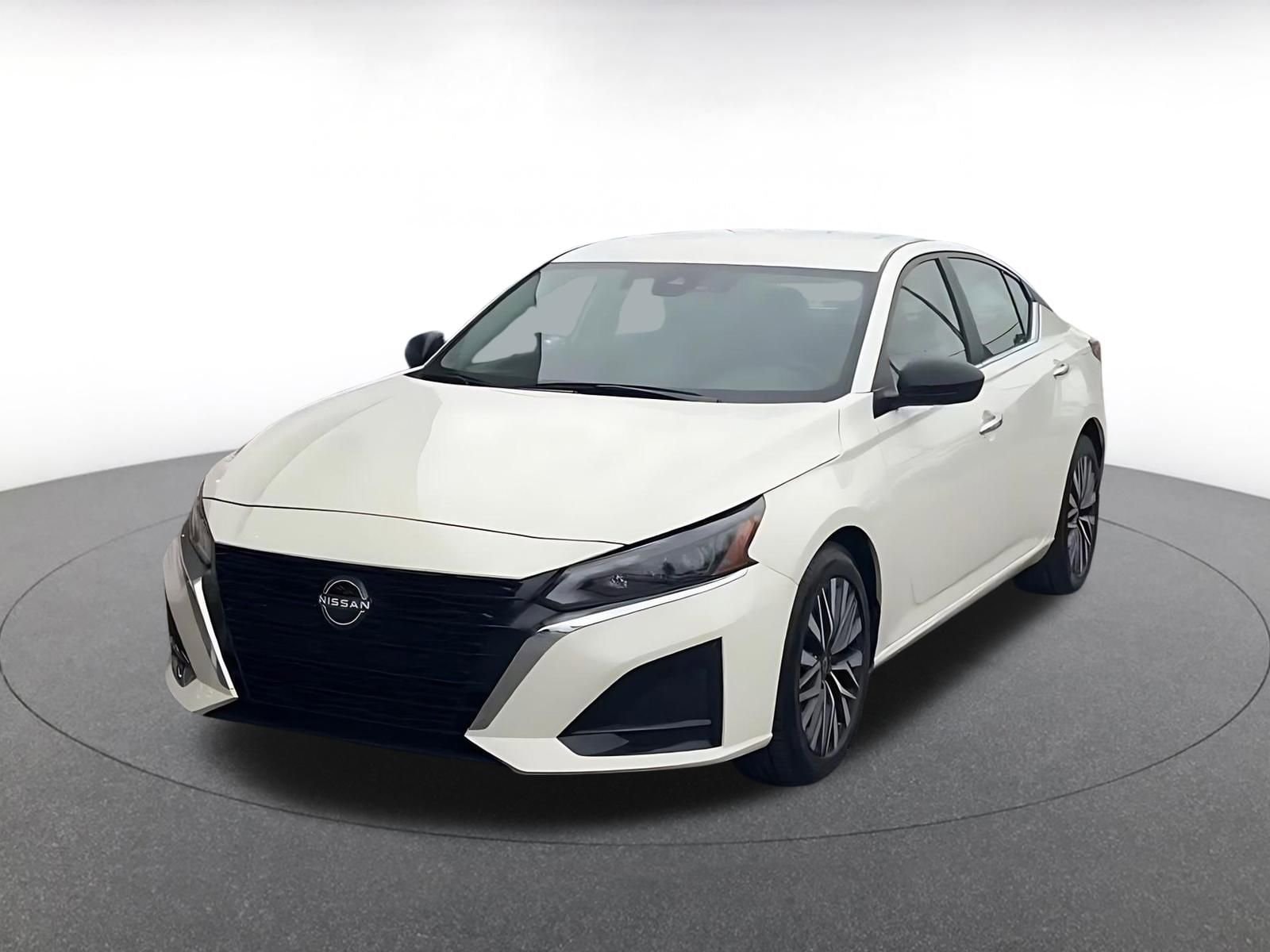 Thumbnail: 2025 Nissan Altima - 7