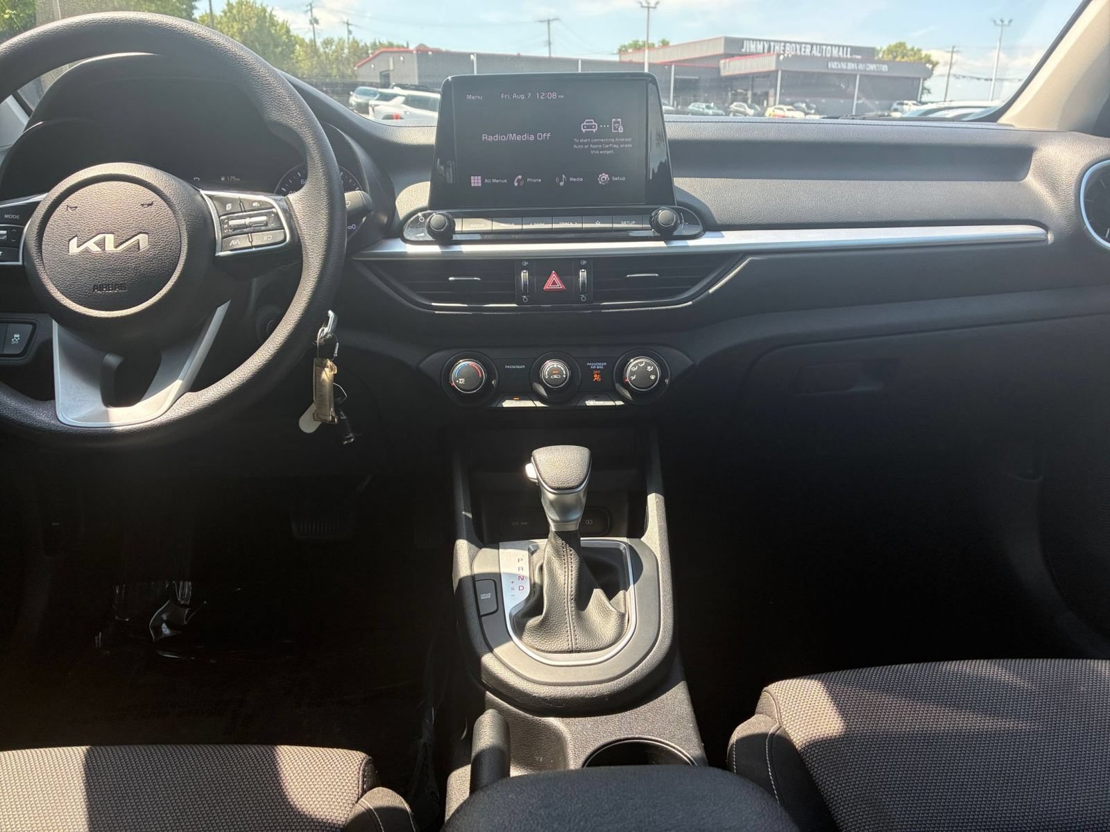 Thumbnail: 2024 Kia Forte - 17