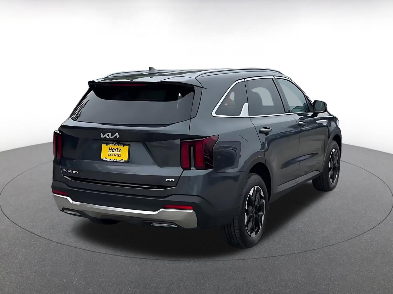 Thumbnail: 2024 Kia Sorento - 14