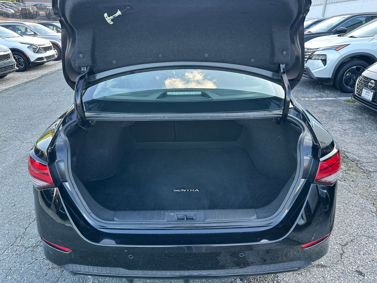 Thumbnail: 2025 Nissan Sentra - 29