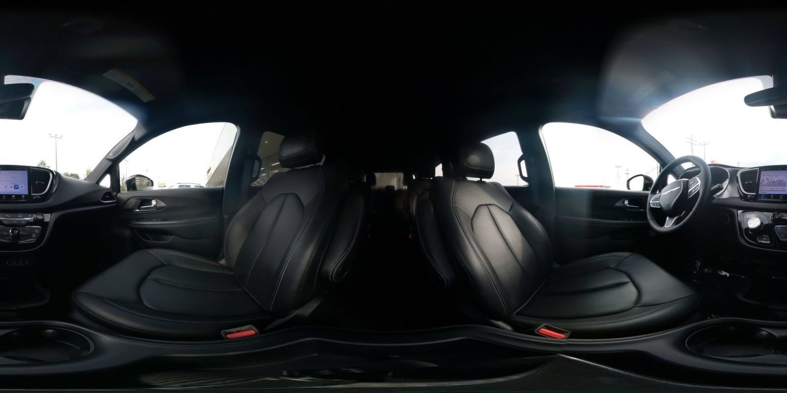 Thumbnail: 2025 Chrysler Pacifica - 35