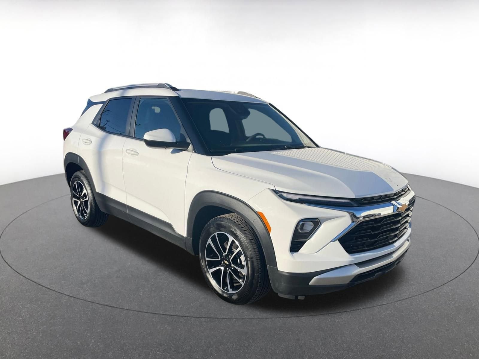 Thumbnail: 2025 Chevrolet TrailBlazer - 1