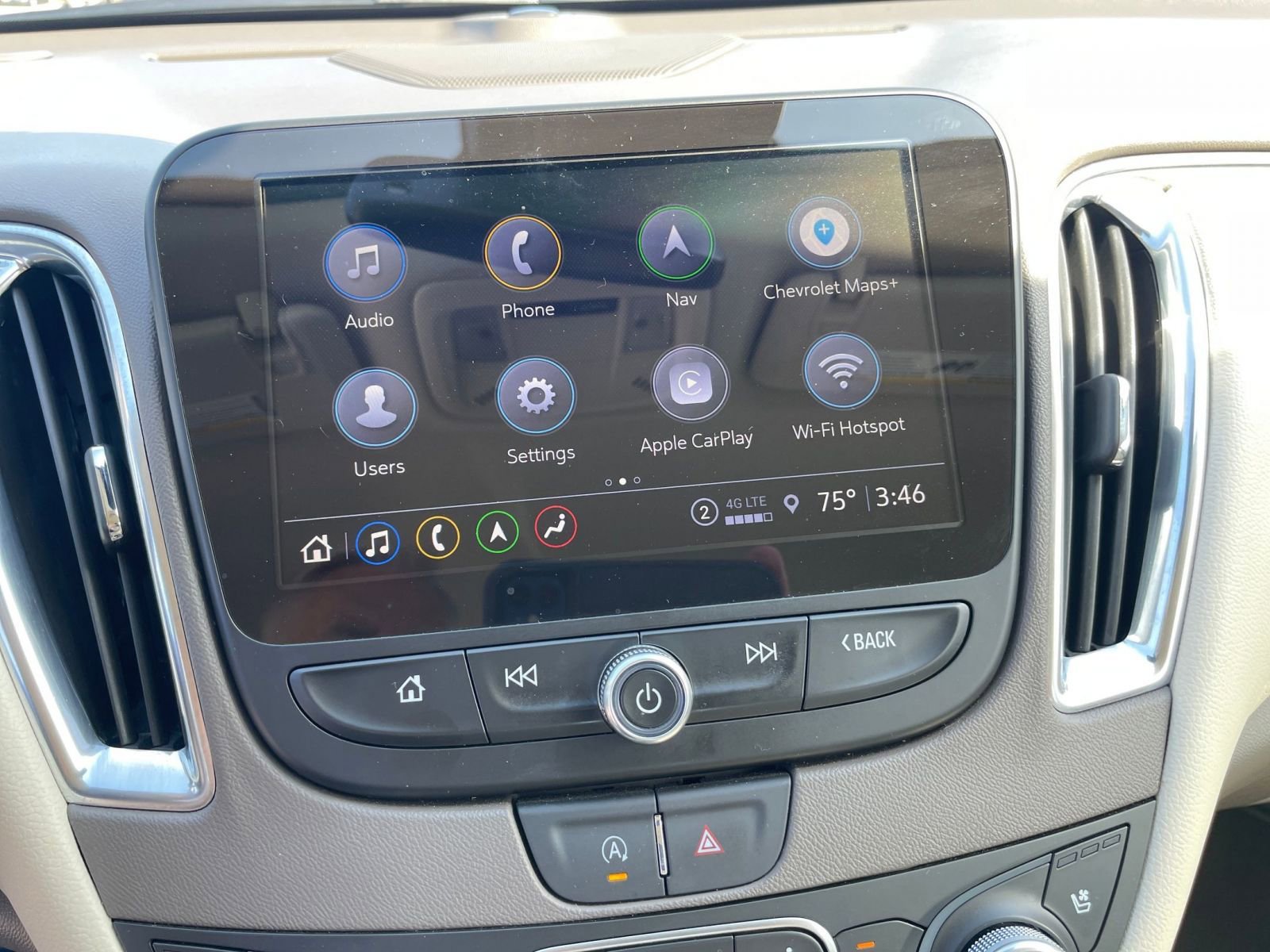 Thumbnail: 2024 Chevrolet Malibu - 21