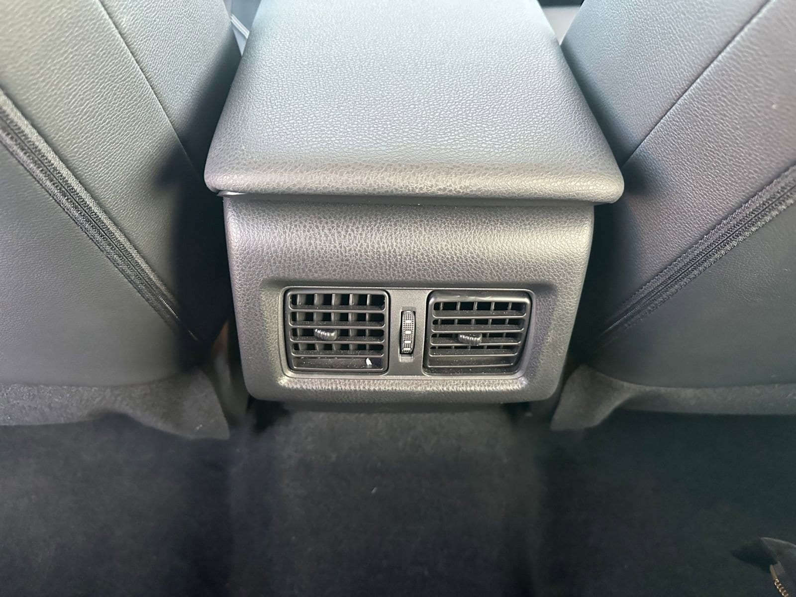 Thumbnail: 2025 Toyota Camry - 24