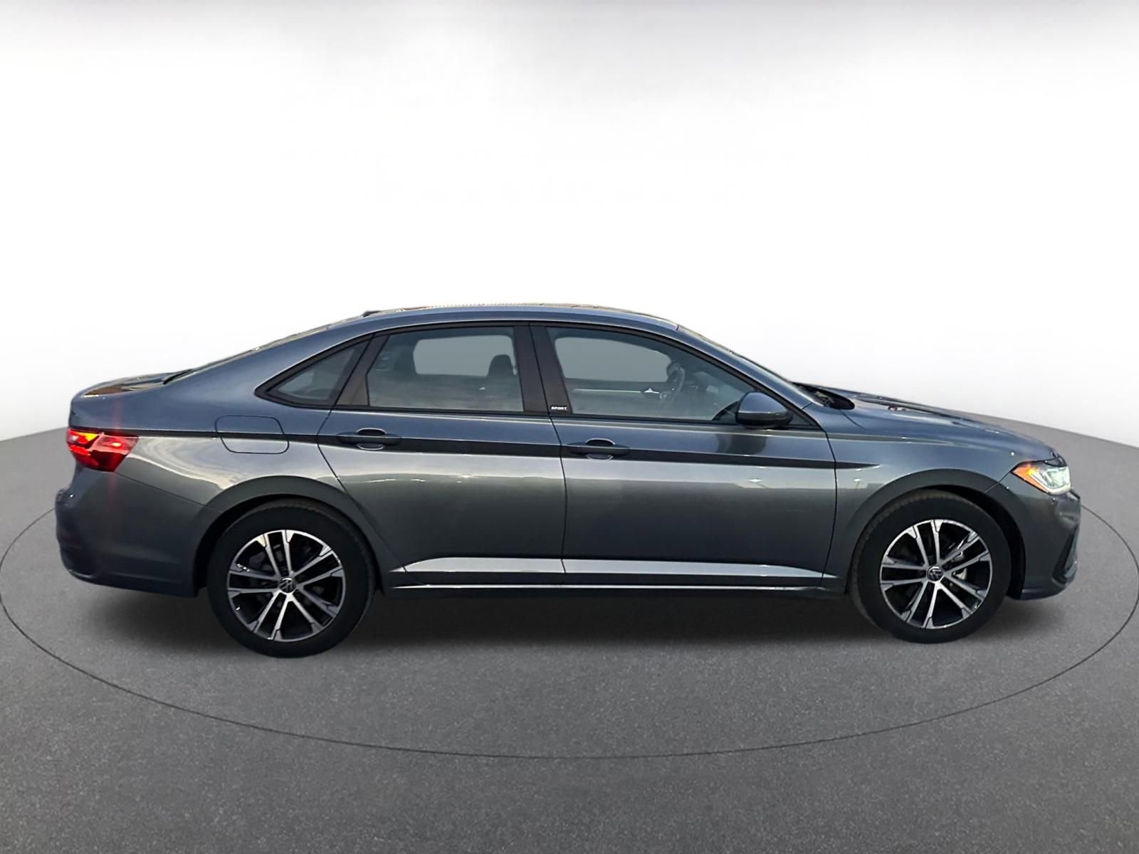 Thumbnail: 2025 Volkswagen Jetta - 6