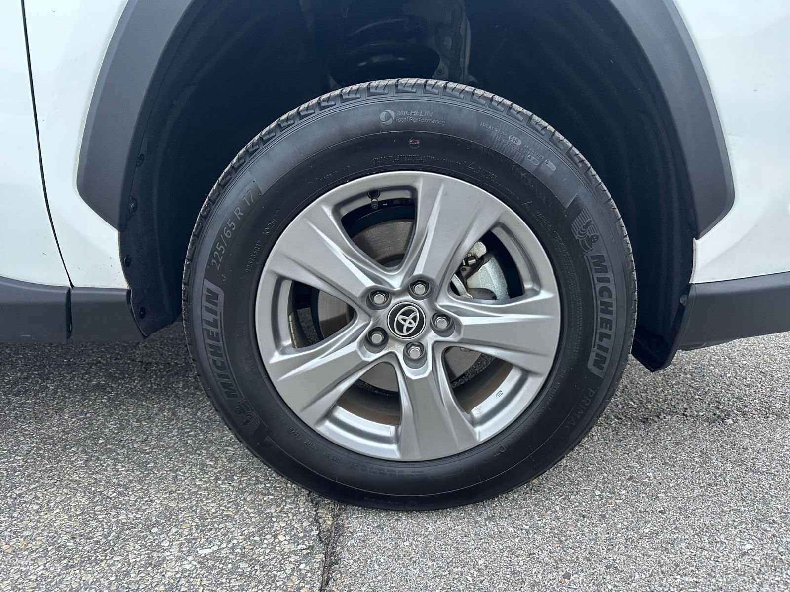 Thumbnail: 2025 Toyota RAV4 - 29