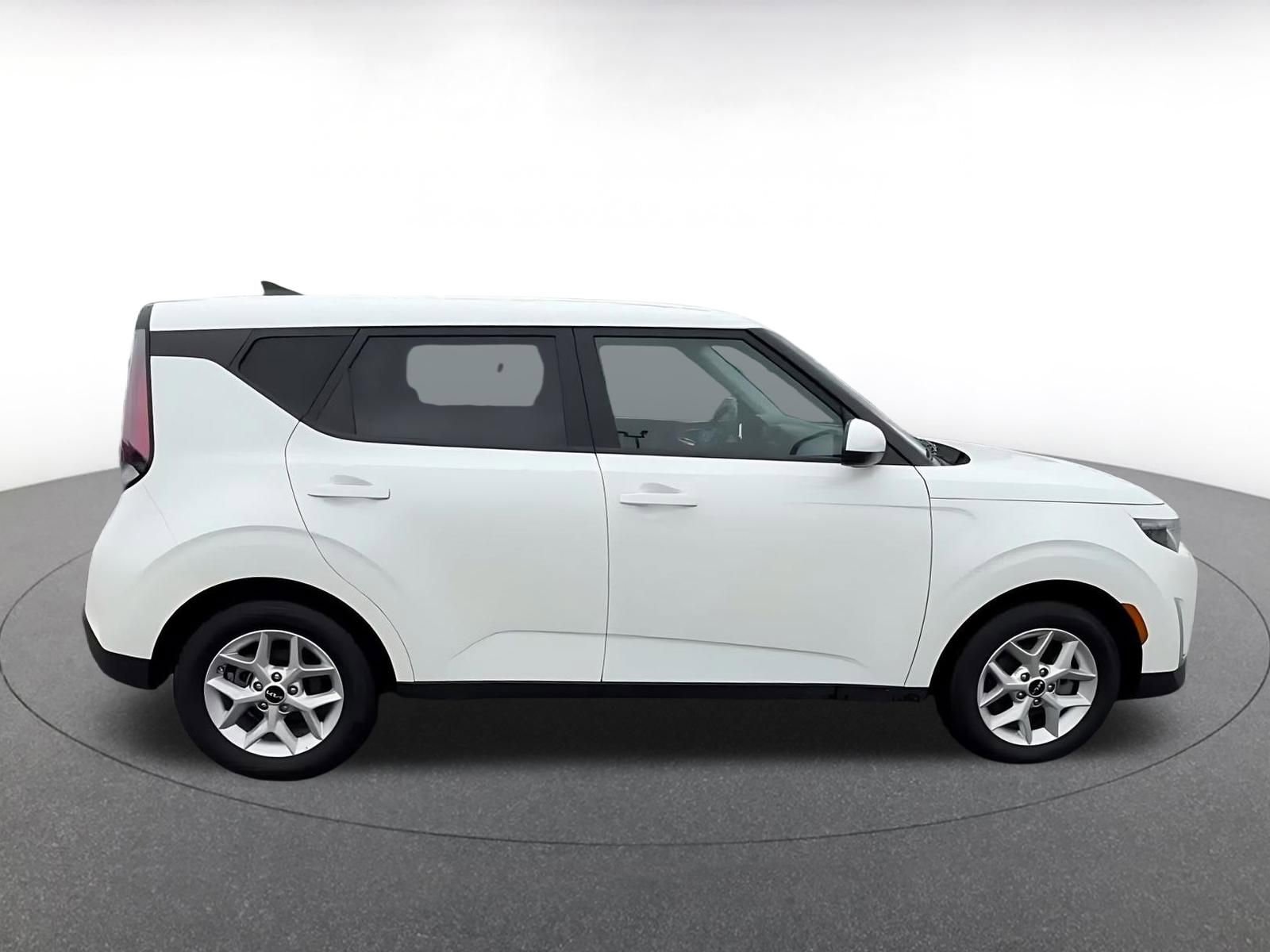 Thumbnail: 2025 Kia Soul - 16