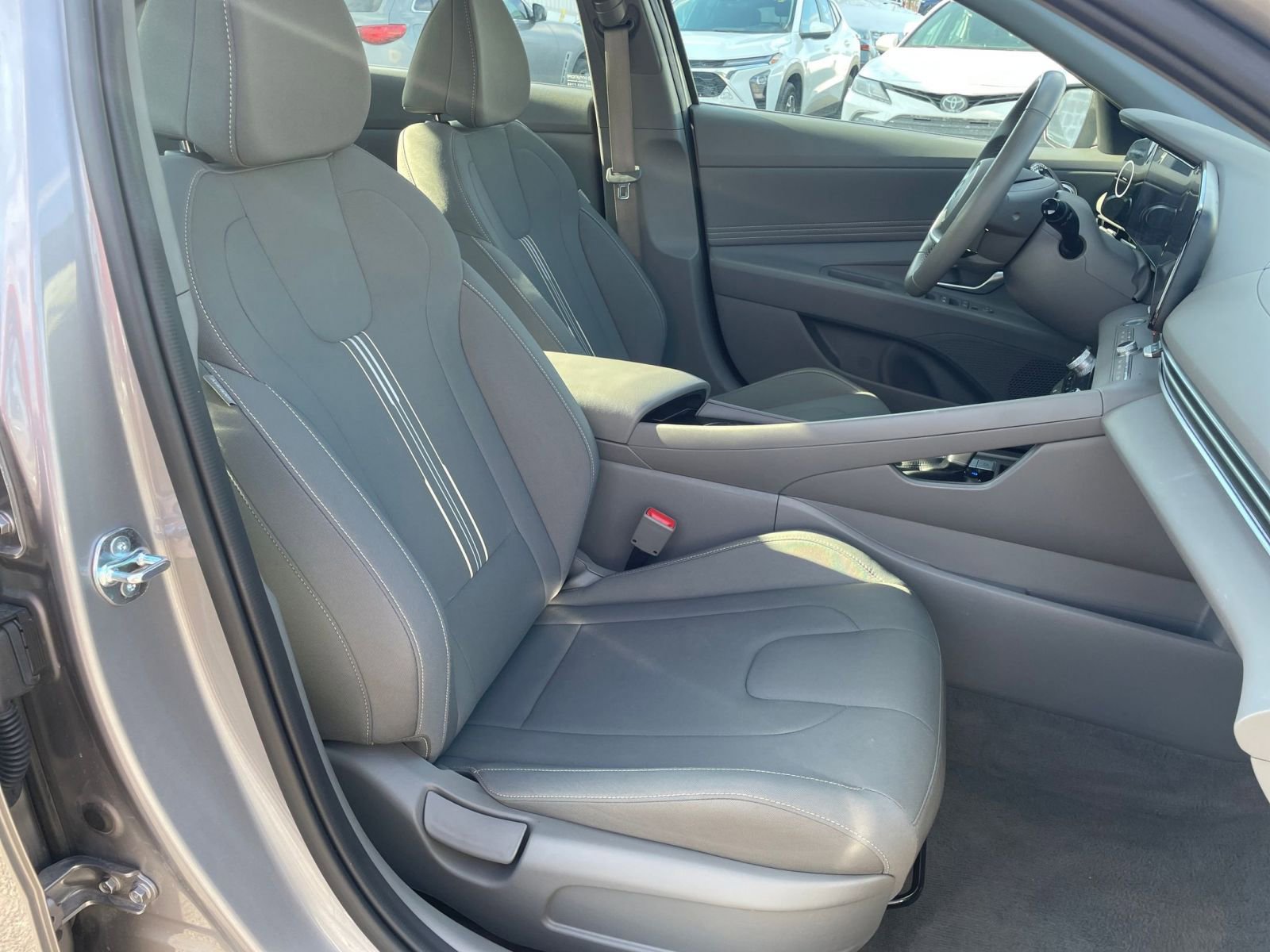 Thumbnail: 2025 Hyundai Elantra - 35