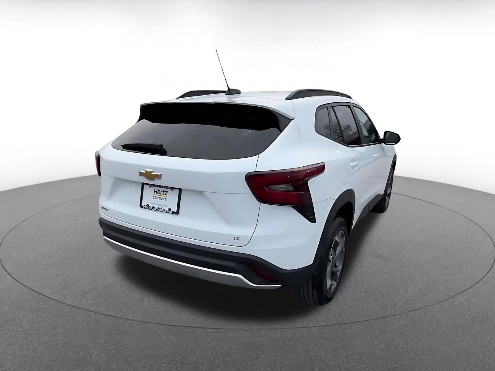 Thumbnail: 2025 Chevrolet Trax - 14