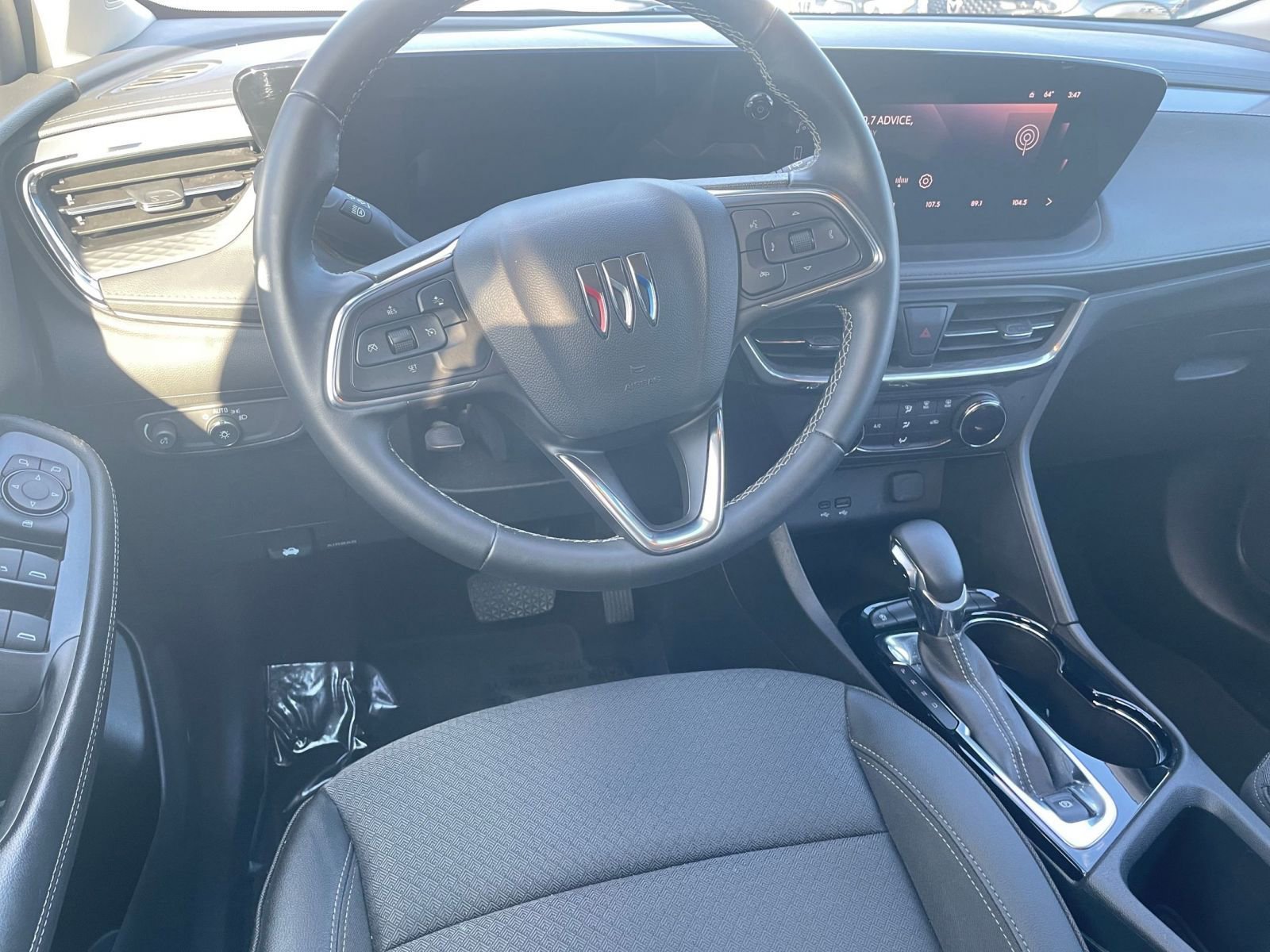 Thumbnail: 2025 Buick Encore GX - 32